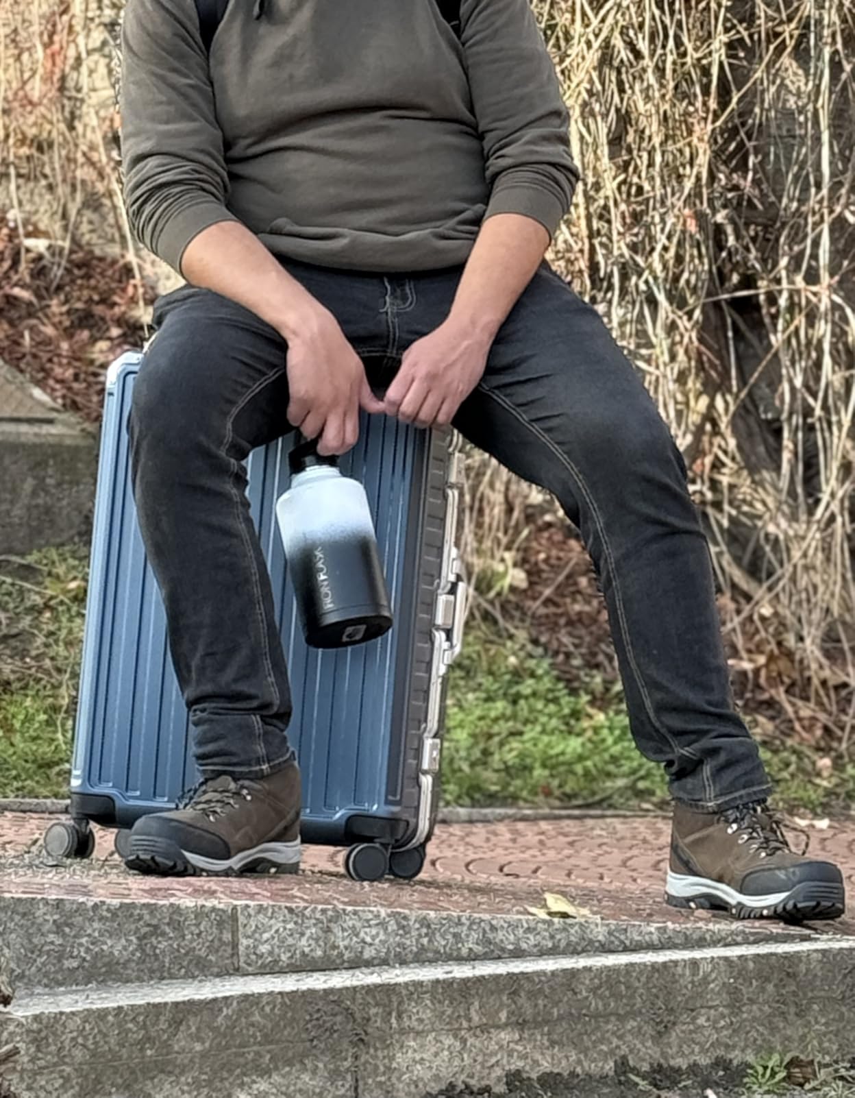 Checked Suitcase with Spinner Wheels, 8010S Aluminum Frame Zipperless Polycarbonate Hard Shell Suitcase (ZX-Core, Charcoal Metallic, 28 Inch) customer photo 2
