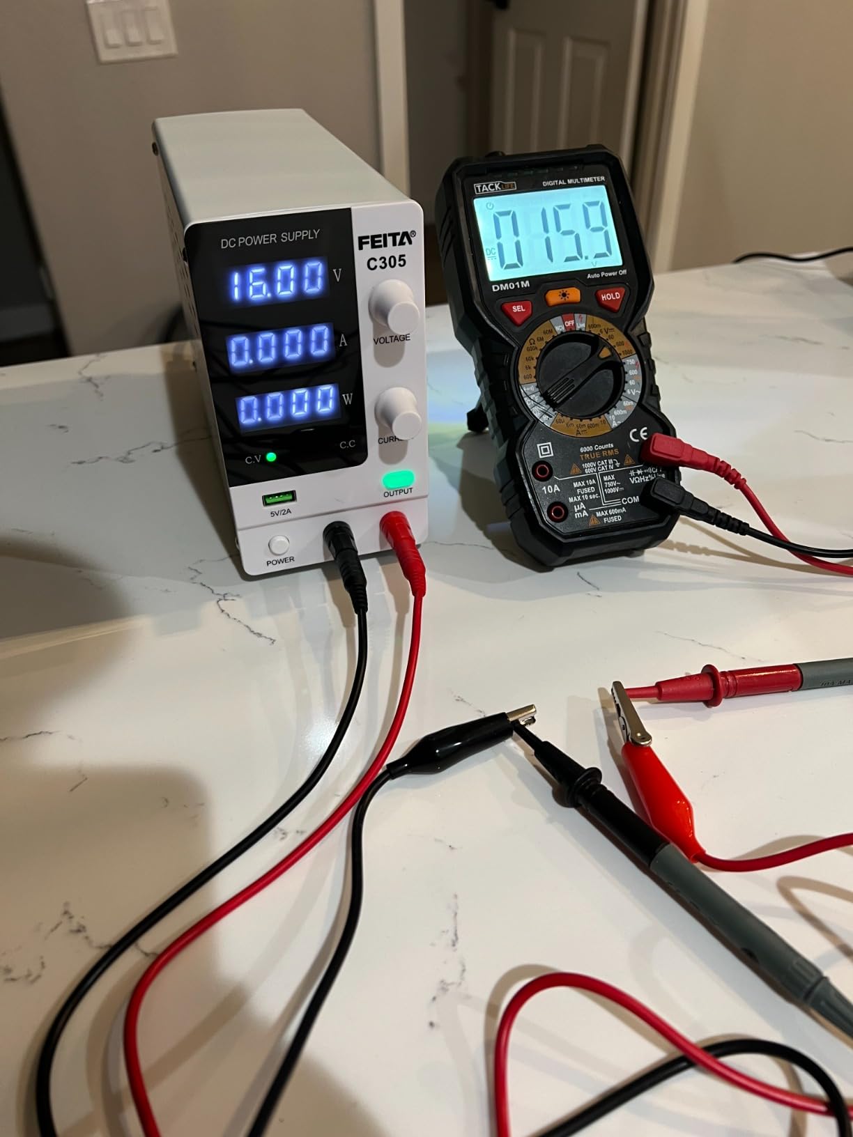 FEITA DC Power Supply Variable, 30V 5A Adjustable High Precision Bench Lab Power Supplies with 4-Digits LED Display, Encoder Knob, Output Switch/OCP, USB Interface for Anodizing & Electroplating Kit customer photo 2