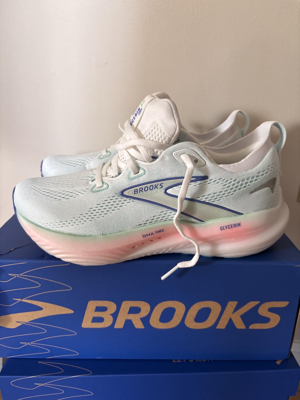 Brooks Women's Glycerin 22 Neutral Running Shoe customer photo 2