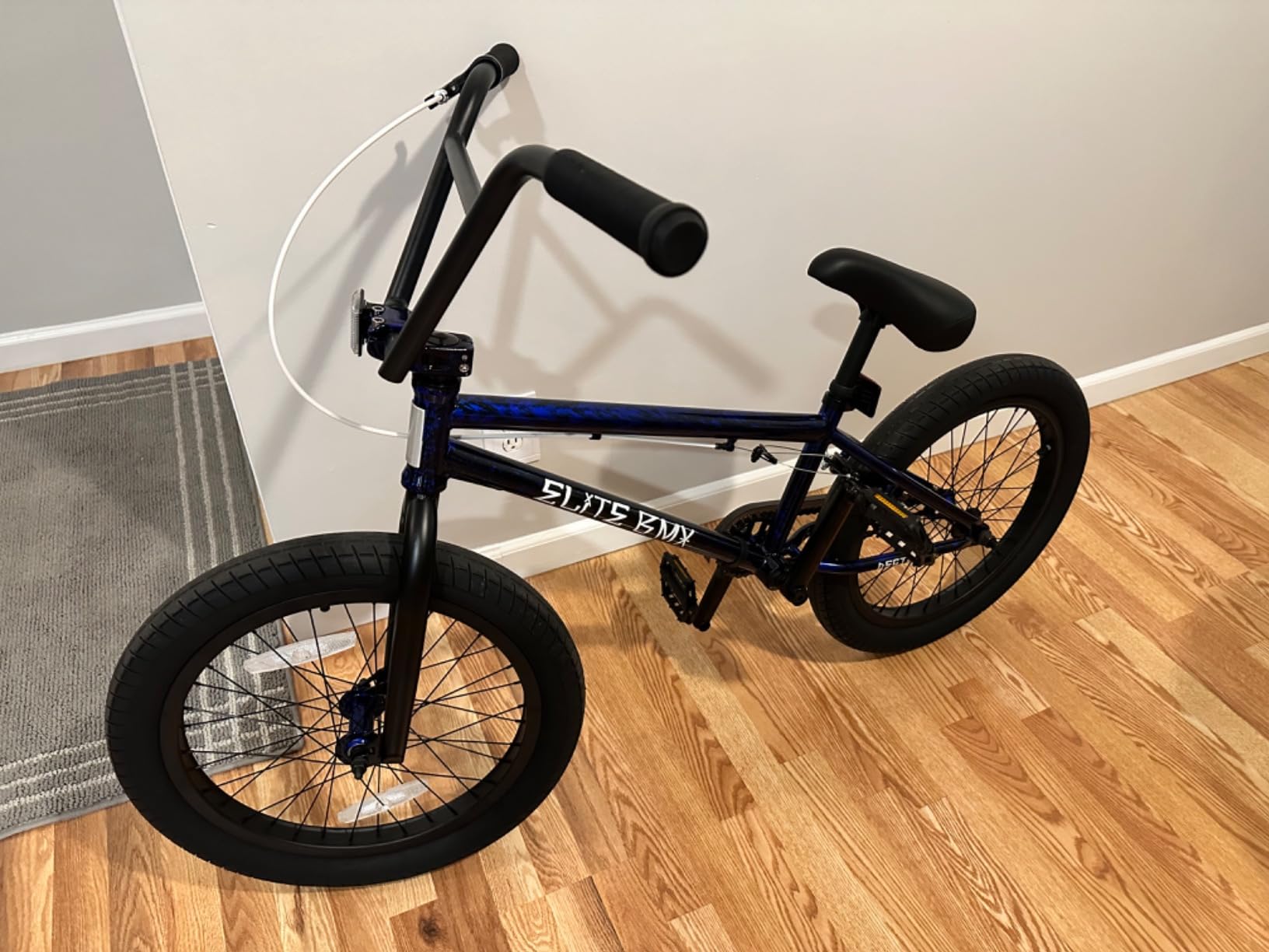 Elite BMX Bicycle 18
