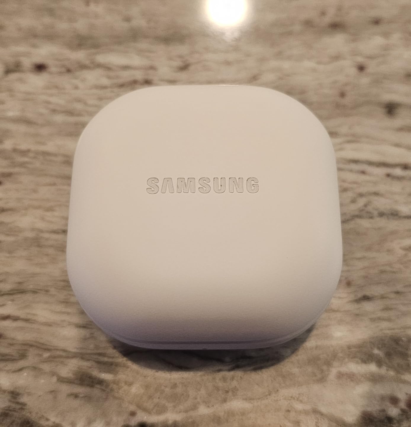 SAMSUNG Galaxy Buds 2 Pro True Wireless Bluetooth Earbuds, Noise Cancelling, Hi-Fi Sound, 360 Audio, Comfort Fit In Ear, HD Voice, IPX7 Water Resistant, White (Renewed) customer photo 2