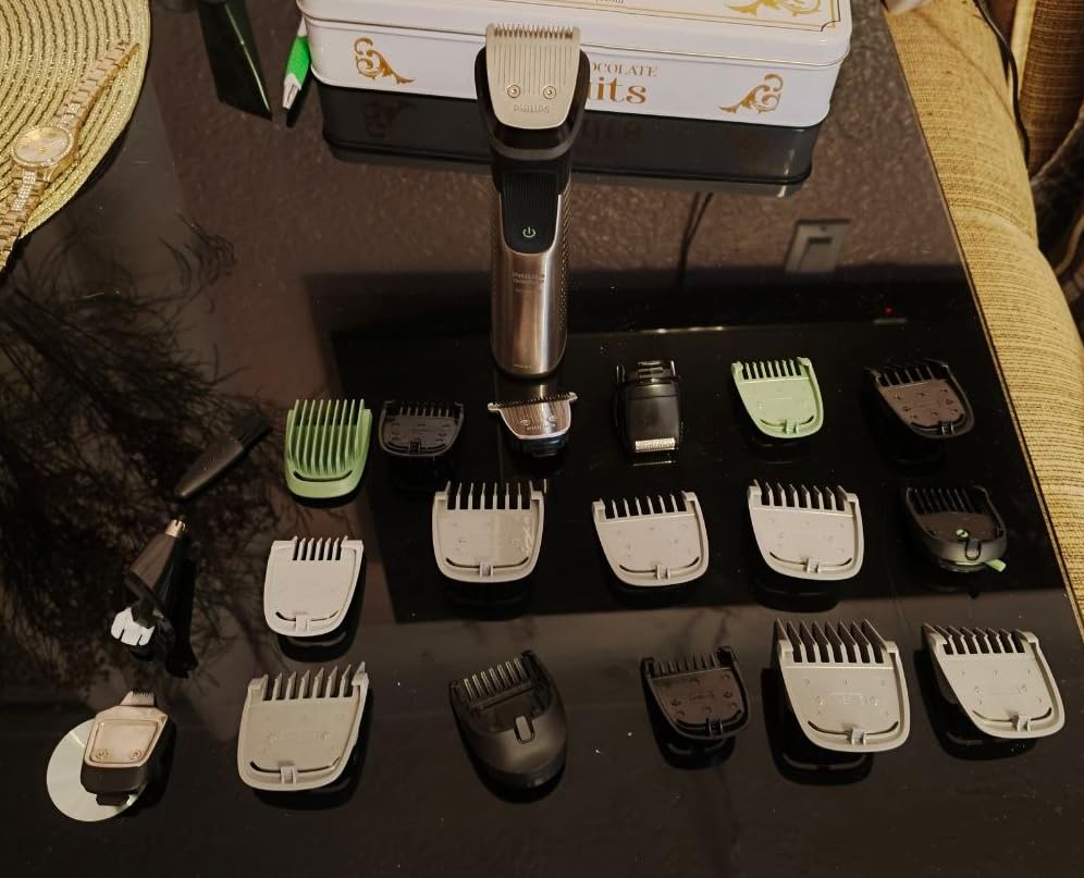 Norelco Philips All-in-One Series 7000 23-Piece Trimmer - Electric Shaver and Clipper for Face, Beard, Head & Body, Self-Sharpening Titanium Blades, 26 Length Settings (0.5-16 mm), MG7970/49 customer photo 2