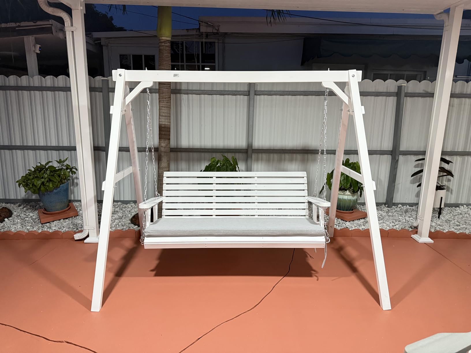 VINGLI 5 FT Outdoor Porch Swing with Frame, Patio Hanging Swing & Stand, 880 LBS, Rustic customer photo 1