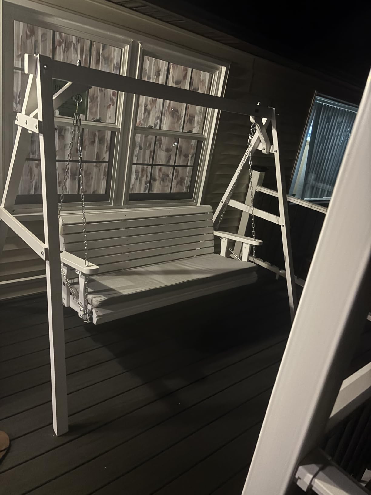 VINGLI 5 FT Outdoor Porch Swing with Frame, Patio Hanging Swing & Stand, 880 LBS, Rustic customer photo 2