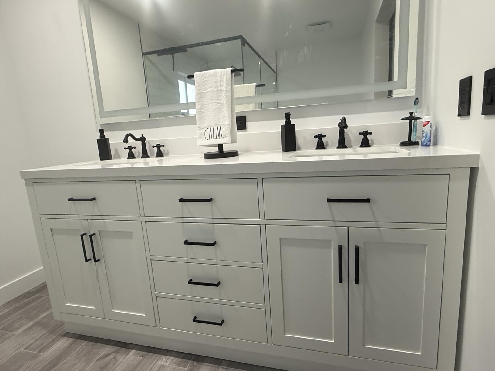 ARIEL Hepburn 72-inch Bathroom Vanity with Sink, Solid Wood, 1.5-inch Pure White Quartz Countertop, Double Rectangular Porcelain Sink, 4 Soft Closing Doors, 6 Dovetail Drawers, White Oak customer photo 1