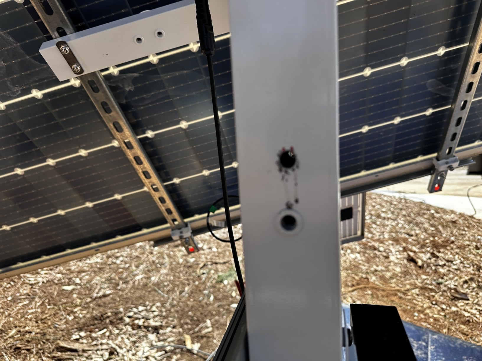 Dual Axis Solar Tracker Controller, Automatic Sun Tracking Controller, Solar Panel Solar Tracking System Control Kit with Sunlight Sensor, Wind Speed Sensor, 2 Limit Sensor, Remote Control customer photo 2