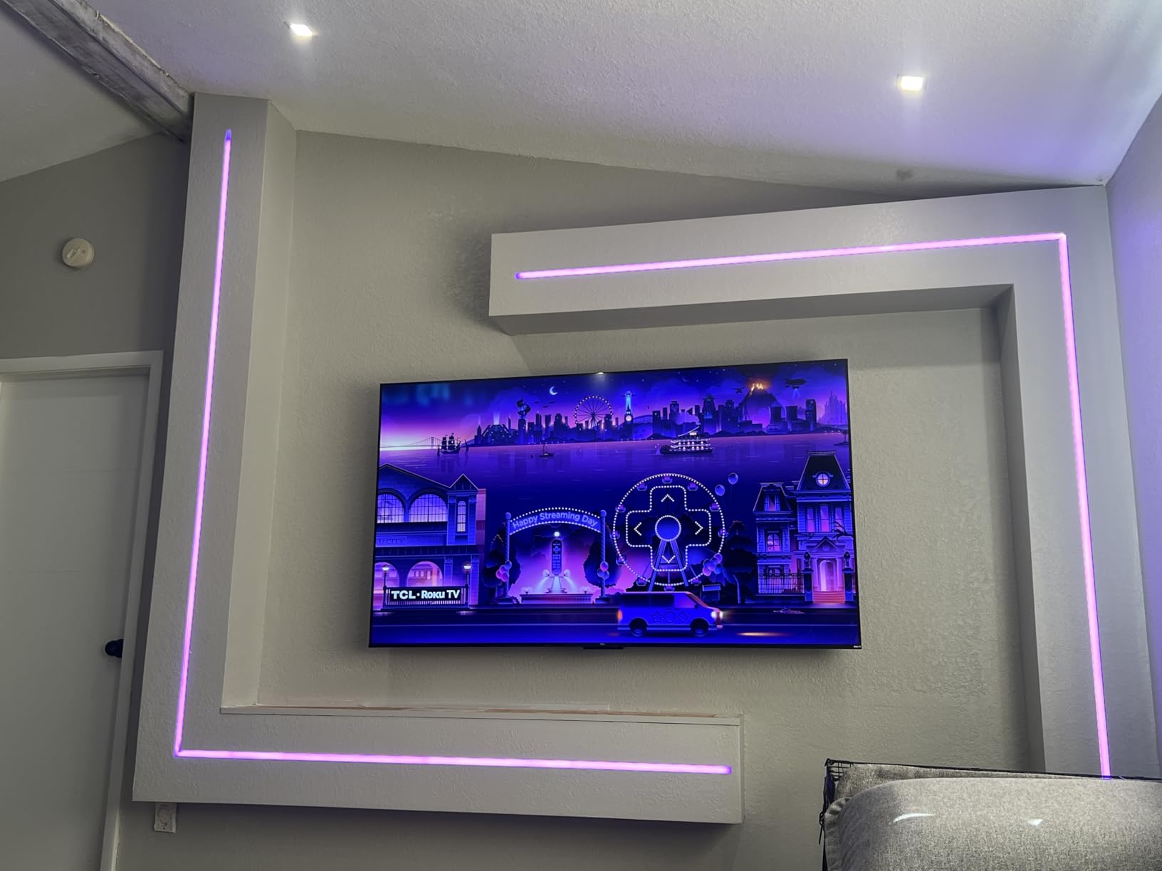BTF-LIGHTING DR03W SPI RGB 2.4G WiFi Controller Tuya APP/Smart Life/Google Home/Alexa Control Support WS2812B WS2811 WS2815 etc Addressable LED Strip Work with WR01RF RC03RFB RF Remote customer photo 1