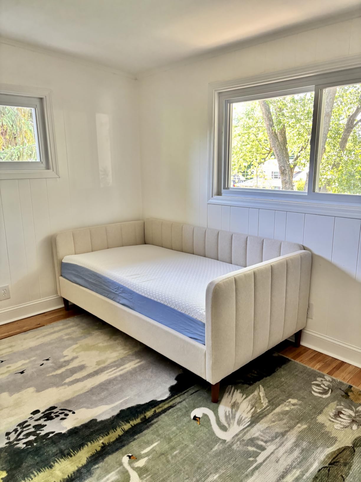 YUHUASHI Twin Size Upholstered Daybed with Wood Slat Support, Daybed Frame for Living Room, Bedroom, Guest Room, No Box Spring Needed (Light Green, Twin) customer photo 2