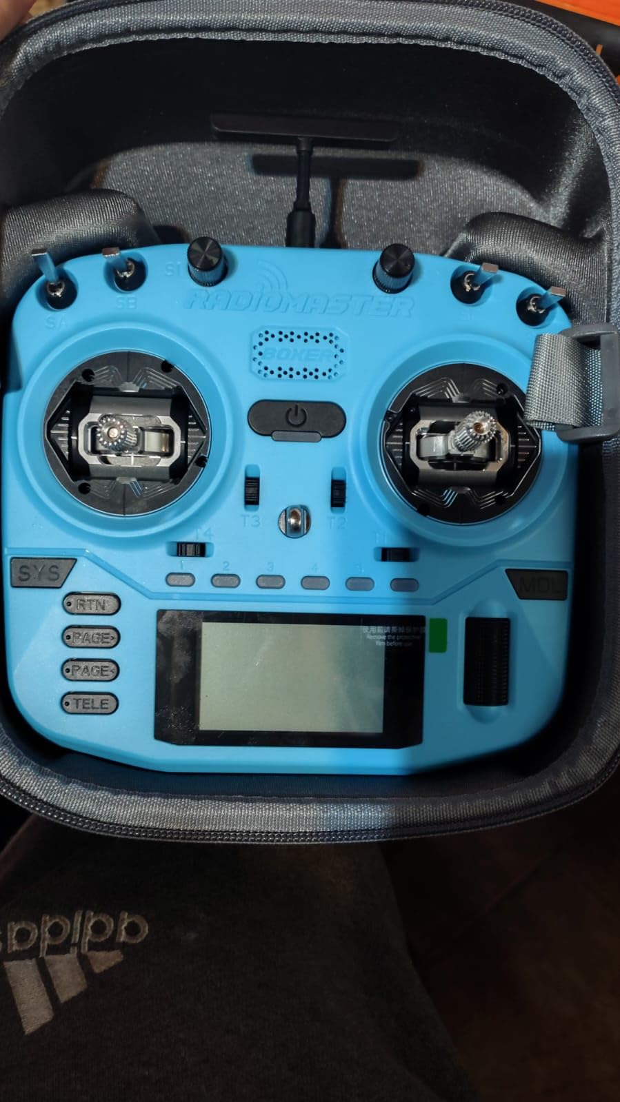 RadioMaster Boxer Crush EdgeTX 2.4G 16CH Remote Controller ELRS with AG01 Hall Gimbals (Gray) customer photo 1