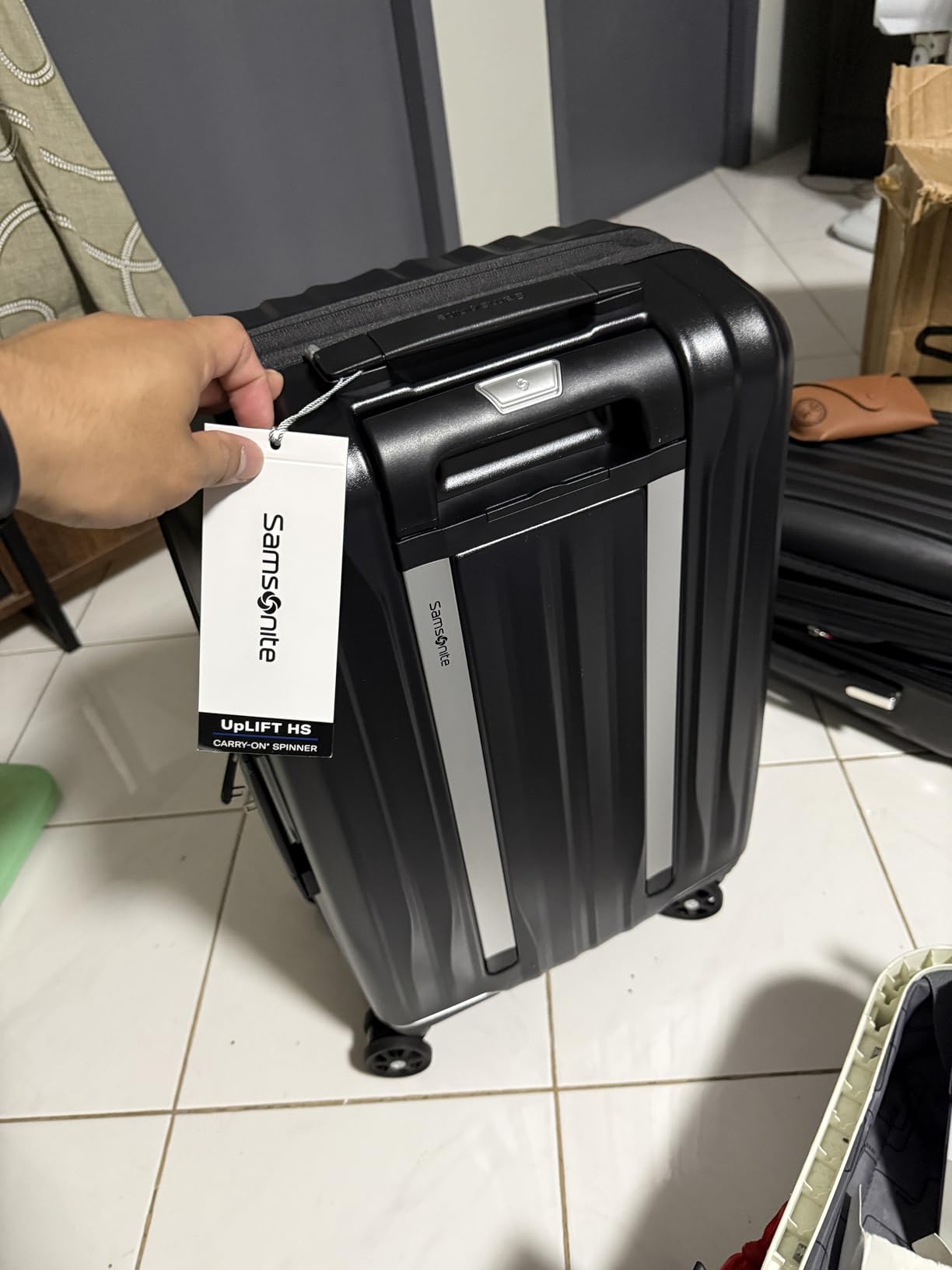 Samsonite UpLIFT X-Large Checked Hardside Luggage with Spinner Wheels - Silver Shimmer customer photo 2