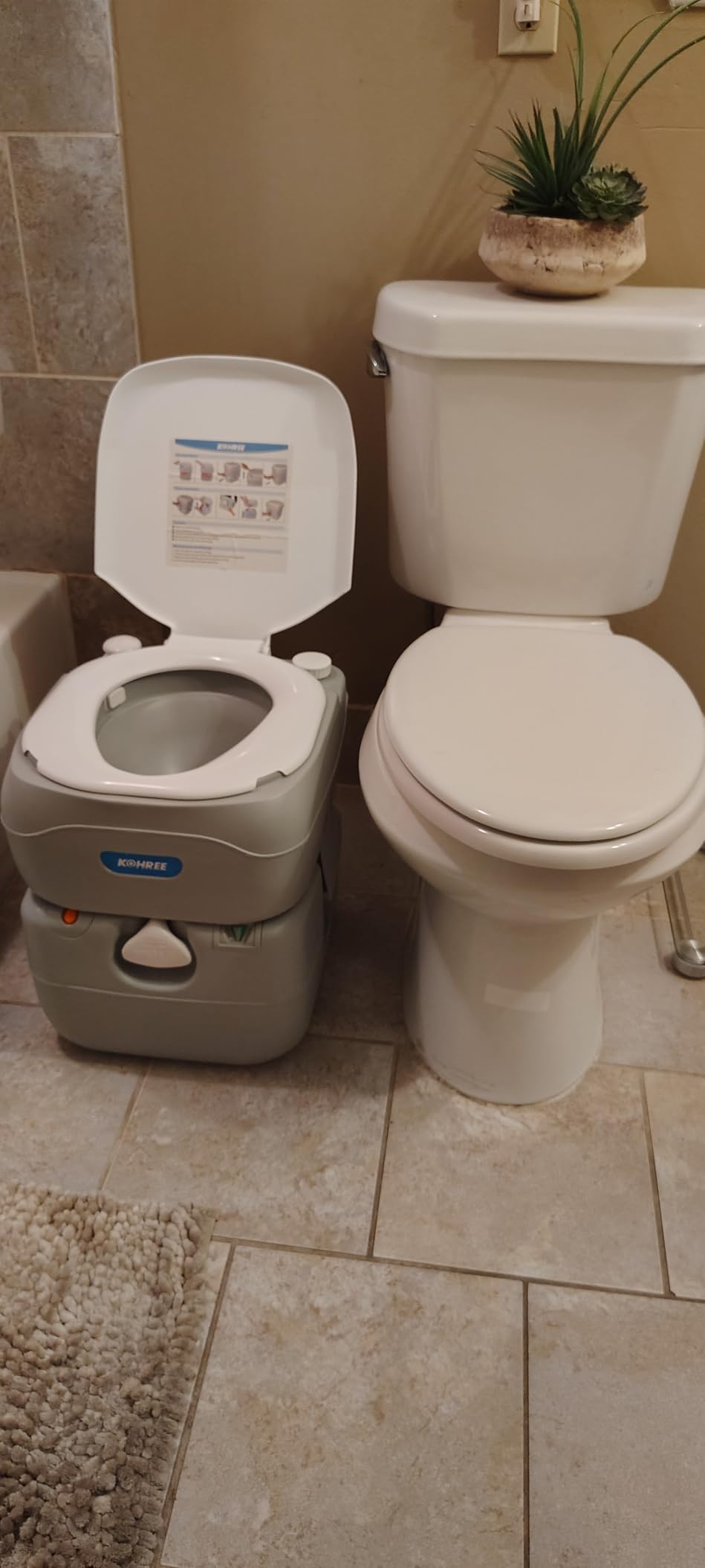 Kohree Portable Toilet for Camping 5.3 Gal: 20L Cassette Toilet Porta Potty for Adults with Diagonal Elongated Bowl Seat - Leakproof Bellows Flush Pump, Large Capacity Camping Toilet for RV Trailer customer photo 2