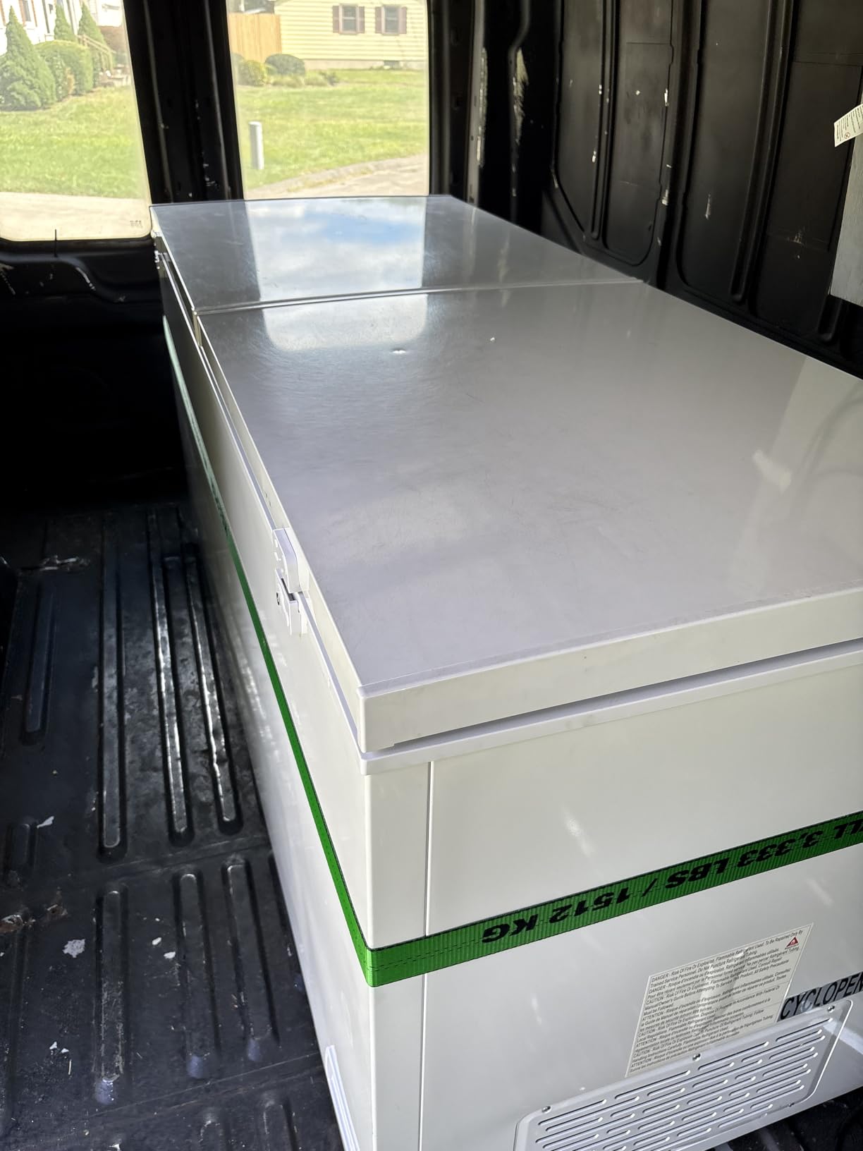 KoolMore KM-SCF-30C 79 in. Commercial Two-Door Chest Freezer, 30 Cu. Ft., ETL Listed customer photo 2