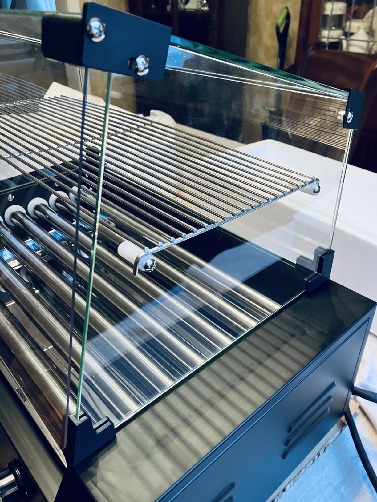 1650W Commercial Hot Dog Rollers,11 Rollers 30 Hotdog Roller Grill,Stainless Steel Hot Dog Machine With Dust Cover,Hot Dog Roller Machine With Dual Temp Control Bun Warmer Shelf Removable Drip Tray customer photo 1