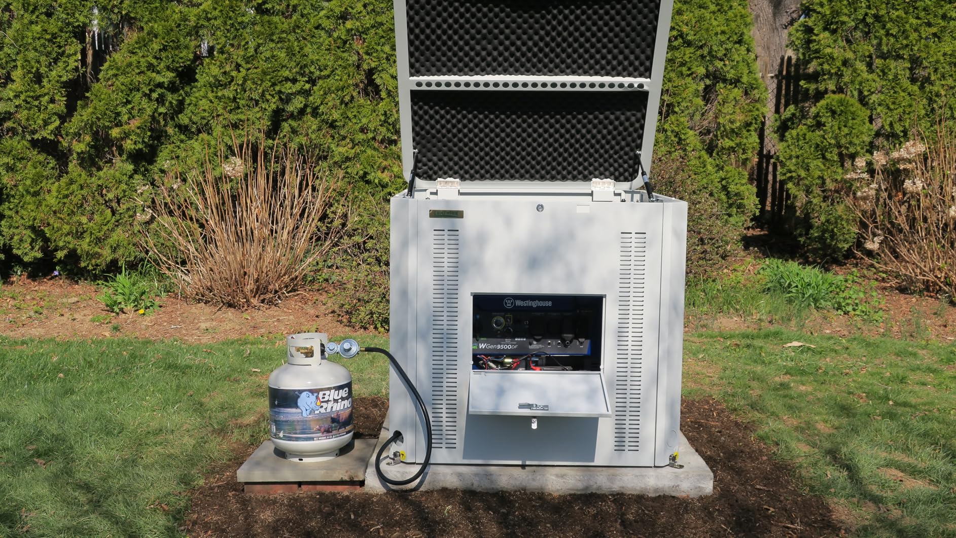 Generator Box, Generator Quiet Box Interior Space: 39.4