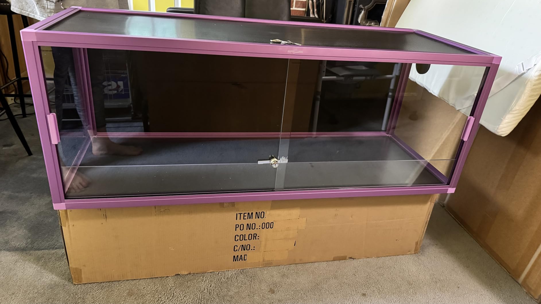 REPTI ZOO 120 Gallon Reptile Terrarium, 4x2x2 ft Light Weight Reptile Enclosure, Colored Reptiles Tank with Tempered Glass Door, Large Aluminum Habitat for Bearded Dragon, Snake, Lizard, Gecko - Green customer photo 2