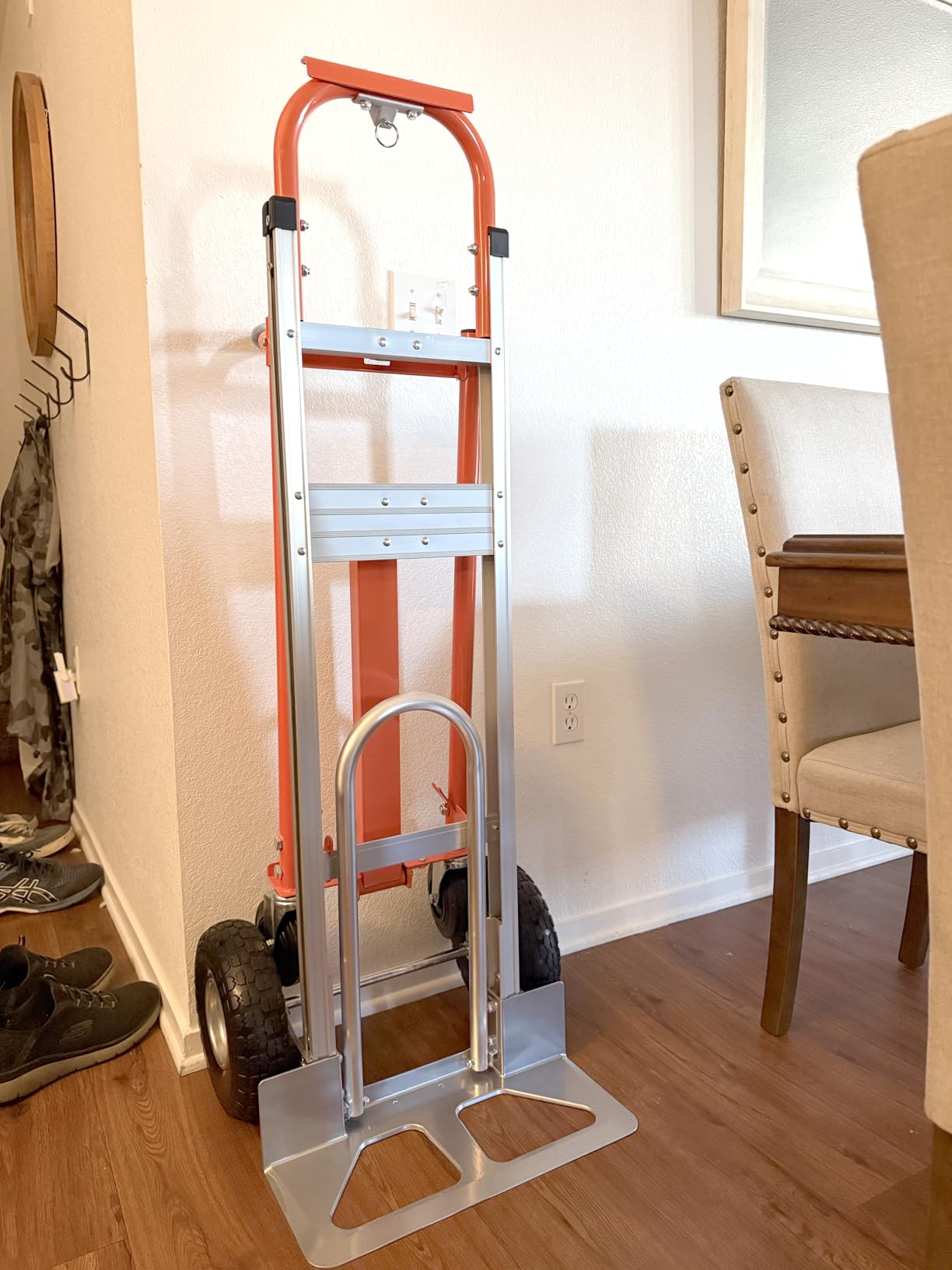 Aluminum Stair Climbing Cart, 600 lbs Capacity Stair Climber Hand Truck Dolly, 2 in 1 Heavy-Duty Trolley Cart with Dual Handles, 6 Wheels & 2 Elastic Ropes for Home Shopping Moving Warehouse customer photo 1