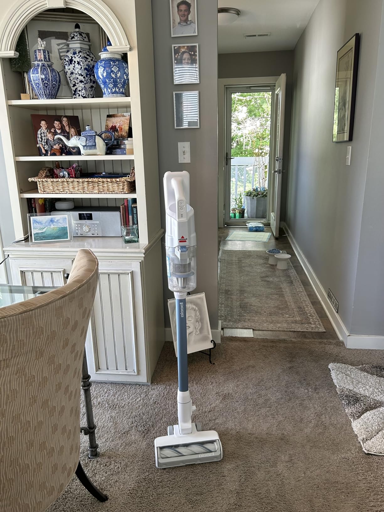 Bissell PowerClean FurFinder 200W Self-Standing Cordless Vacuum w/Tangle Free Brush Roll, Strong Suction, Removeable Battery, Wall Mount, Upholstery Tool & Bright Headlights customer photo 2