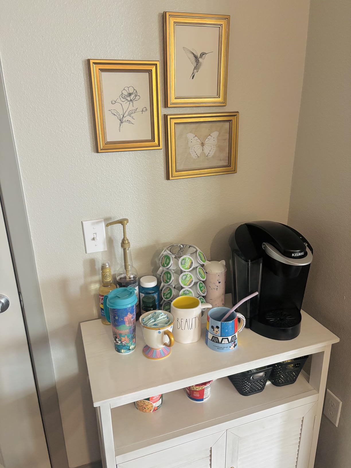 VIYYIEA Vintage Gold Framed Wall Art, Sketch Birds Canvas Painting, Cute but Exquisite Wall Decor, No Glass No Glare, Suitable for Bedside Tables, Foyer, Bookshelves, Hummingbird -10L x 8W customer photo 1