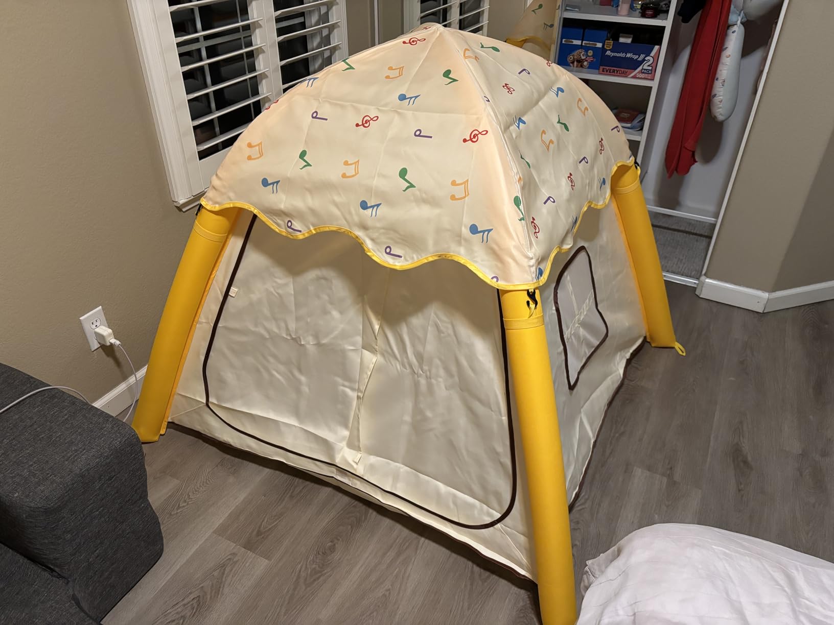 HalloDeer Kids Play Tent with Star Lights, Inflatable Toddler Tent Dome for Boys & Girls, Indoor Kids Tents, Portable for Outdoor, 51x51x43 in, Yellow customer photo 1