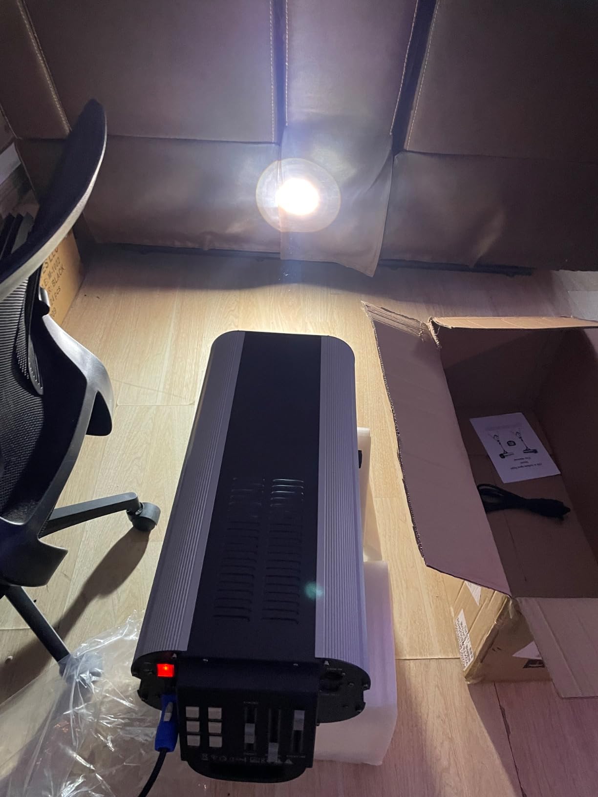 200W Professional Stage Spotlight with Adjustable Height Tripod Stand, 6 Colors 3 Color Temperatures 3200K-6000K, Adjustable Focus Follow Spot Light for Weddings, DJ, Theater & Event customer photo 2