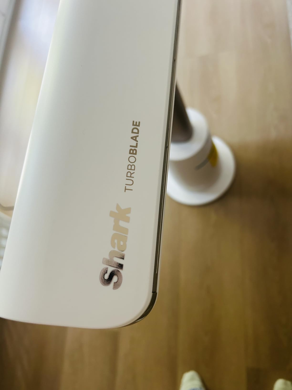 Shark TurboBlade Fan - Ultra-customizable bladeless tower fan, pivots, twists, oscillates 180°, circulates and propels air, 10 noise levels + 10 speeds, easy to clean, charcoal, TF202S customer photo 2