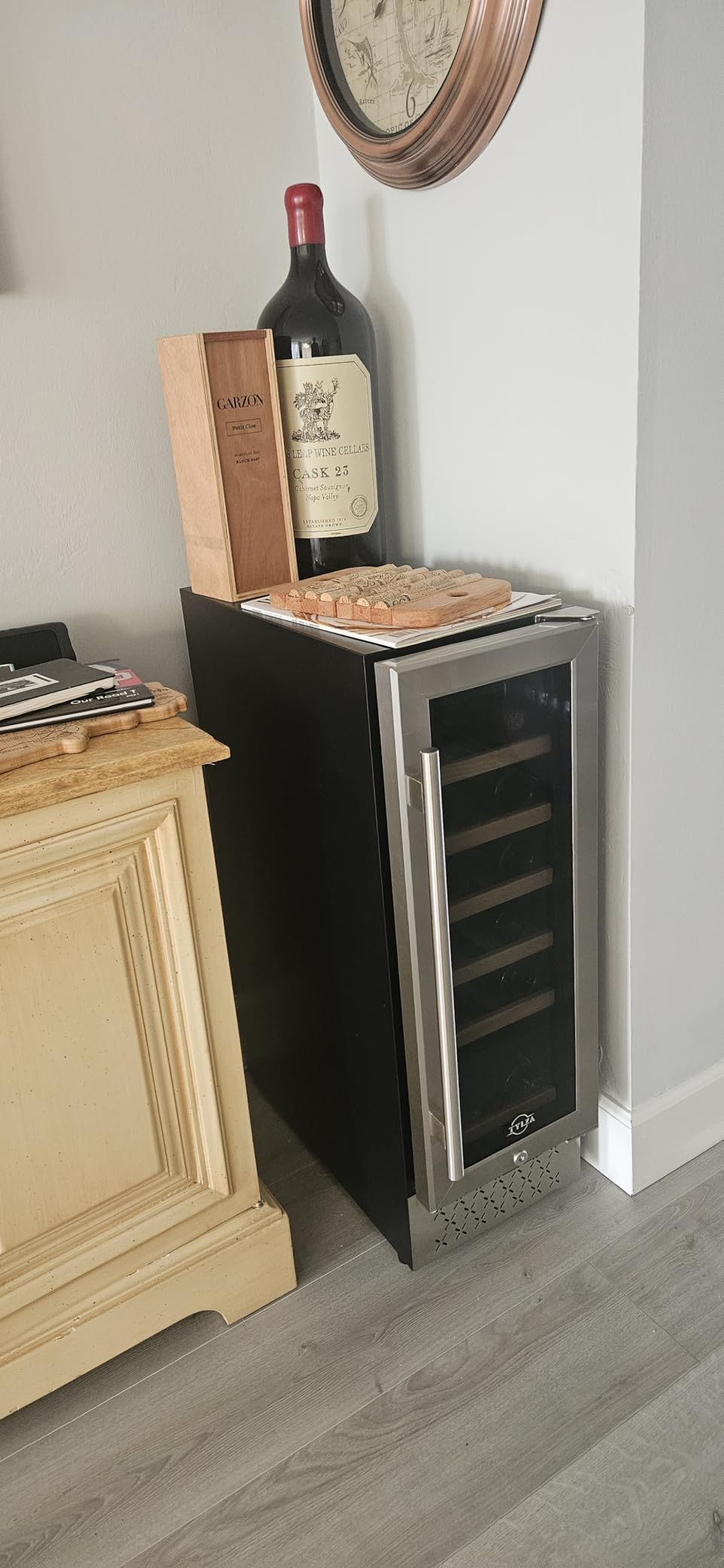 Tylza Back Bar Cooler With 3 Glass Doors, 312L Under Counter Back Bar Refrigerator with LED Lighting, Safety Locks, Counter Height Bar Beverage Cooler for Beer, Soda Drinks, Wine, Black customer photo 1