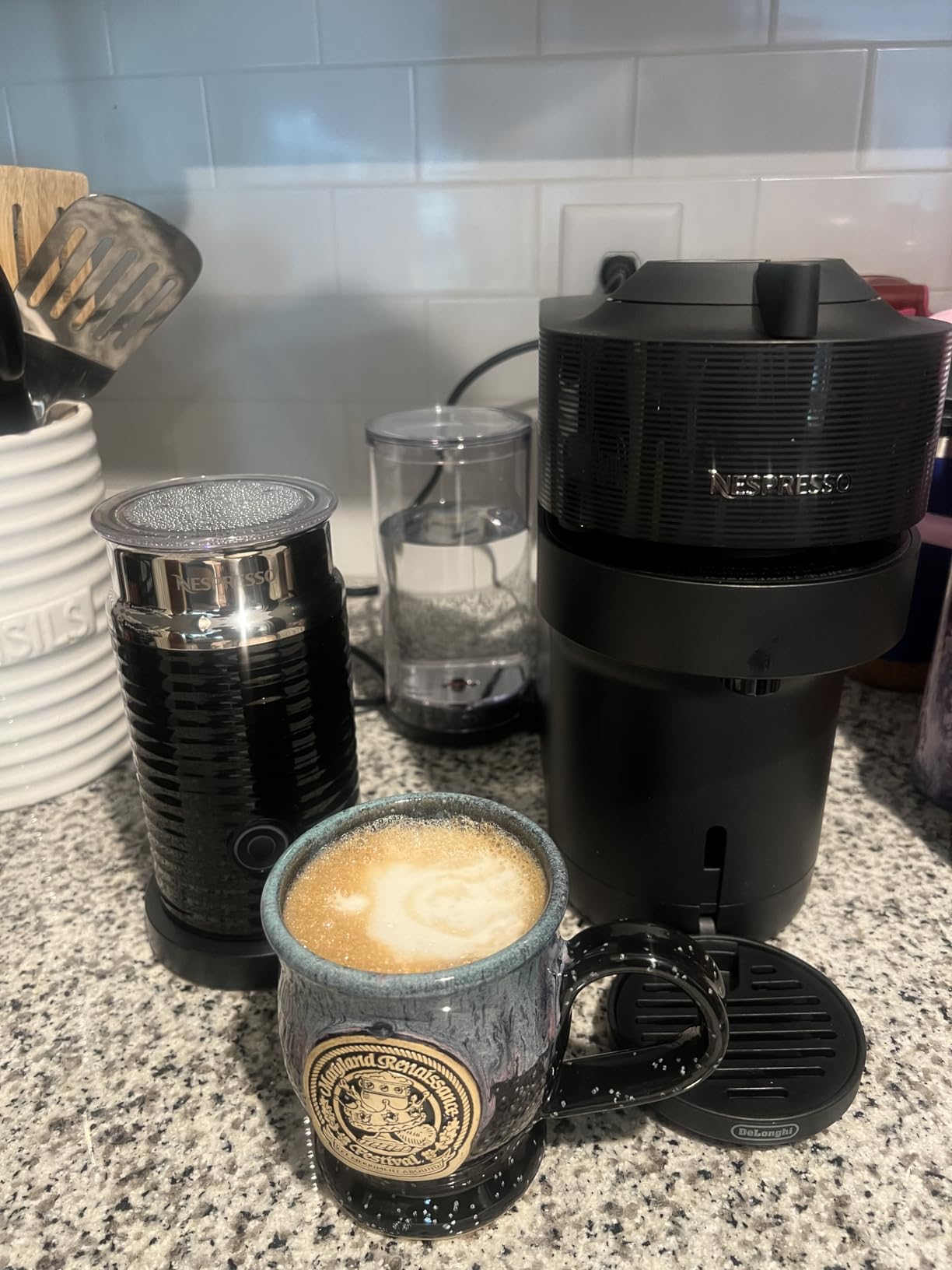 Vertuo Pop+ Coffee and Espresso Machine by De'Longhi with Aeroccino Milk Frother, Liquorice Black customer photo 2