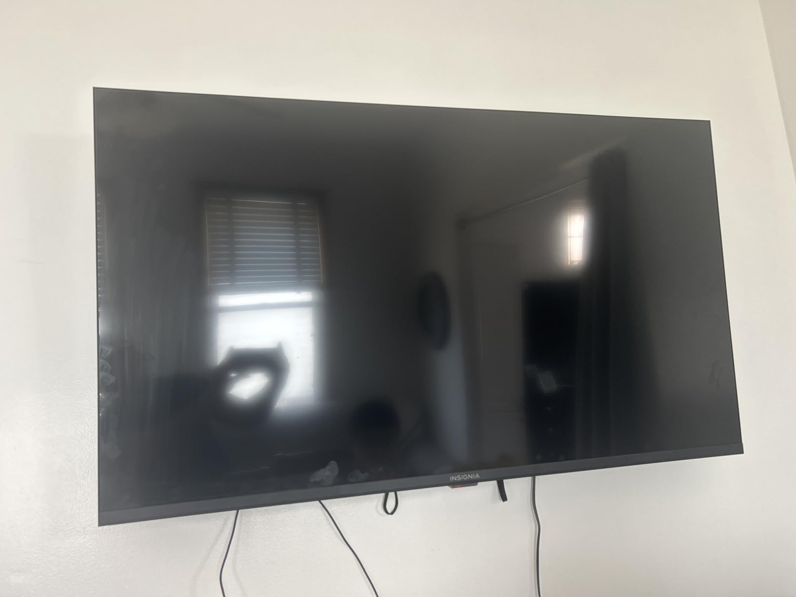 INSIGNIA 65-inch Class F50 Series LED 4K UHD Smart Fire TV with Alexa Voice Remote (NS-65F501NA26) customer photo 1