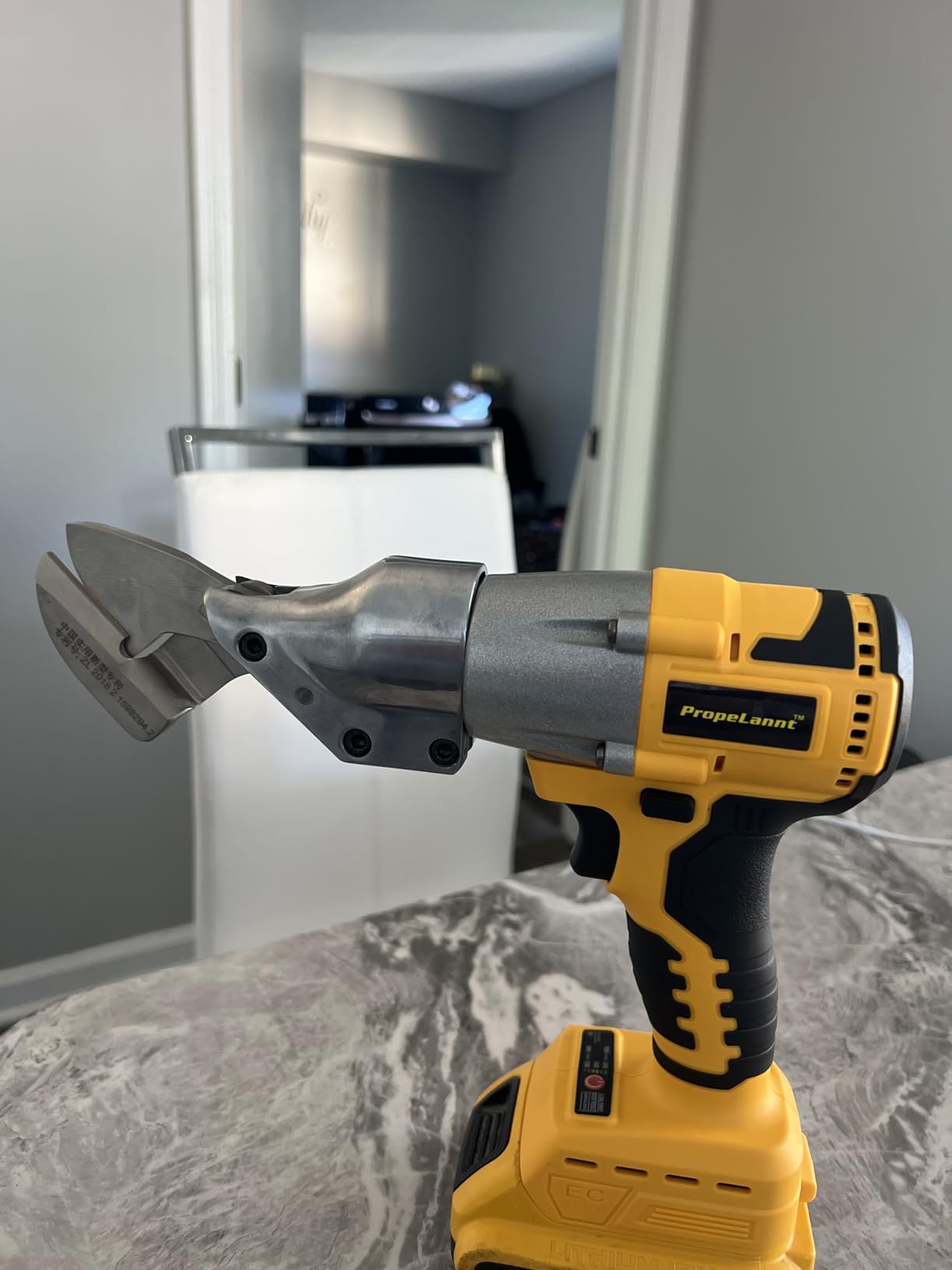 Cordless Metal Shears for Dewalt 20V Max - 14GA Steel Metal Cutter, 360° Pivoting Head, 400Nm Torque Cutting Stainless Sheet, Iron, Carpet, Leather, Cardboard(NO Battery) customer photo 1