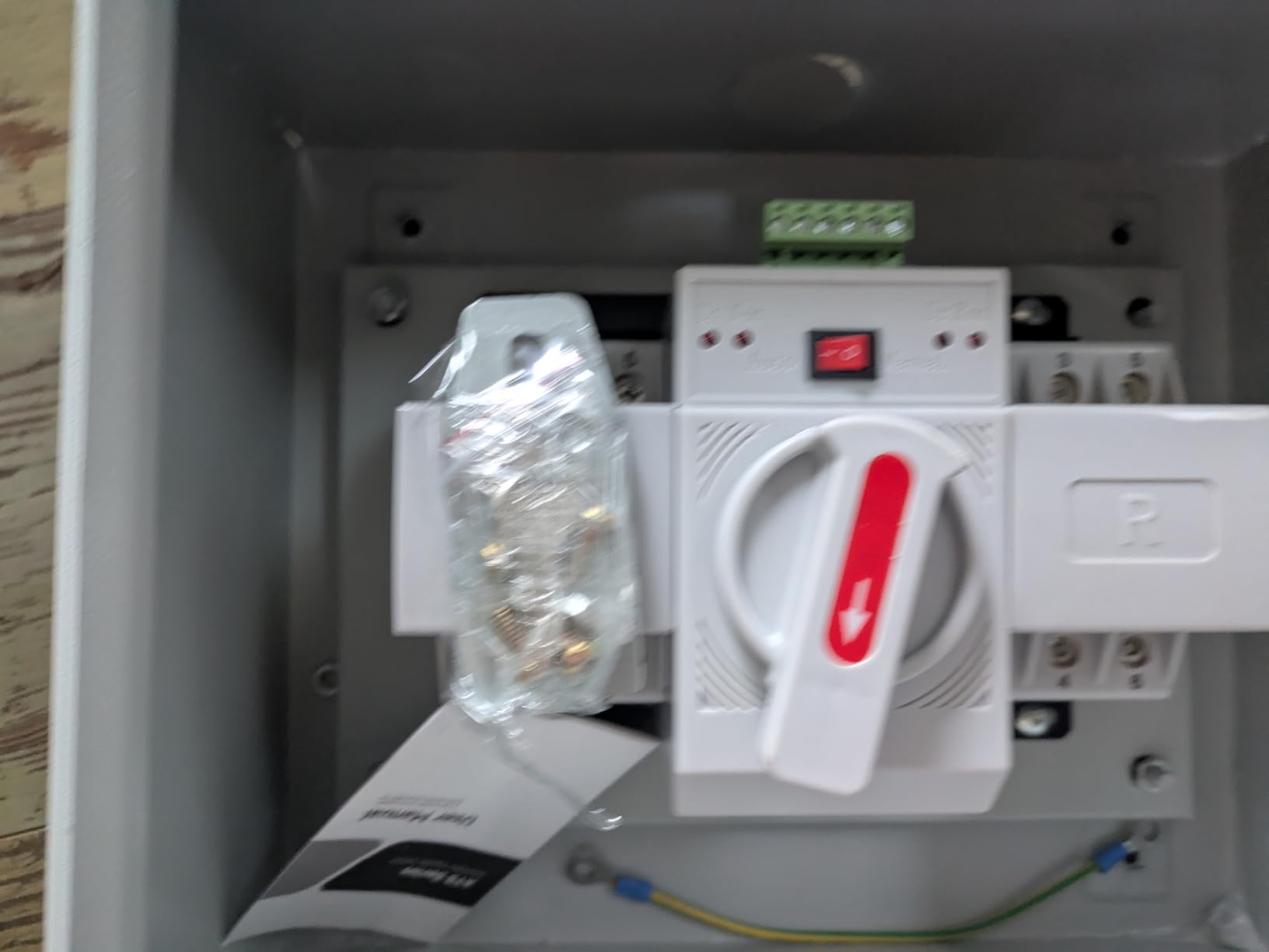125 Amp 3P Dual Power Automatic Transfer Switch, 120/240V Generator Changeover Switch, with Metal Electrical Box for Outdoor and Indoor customer photo 2