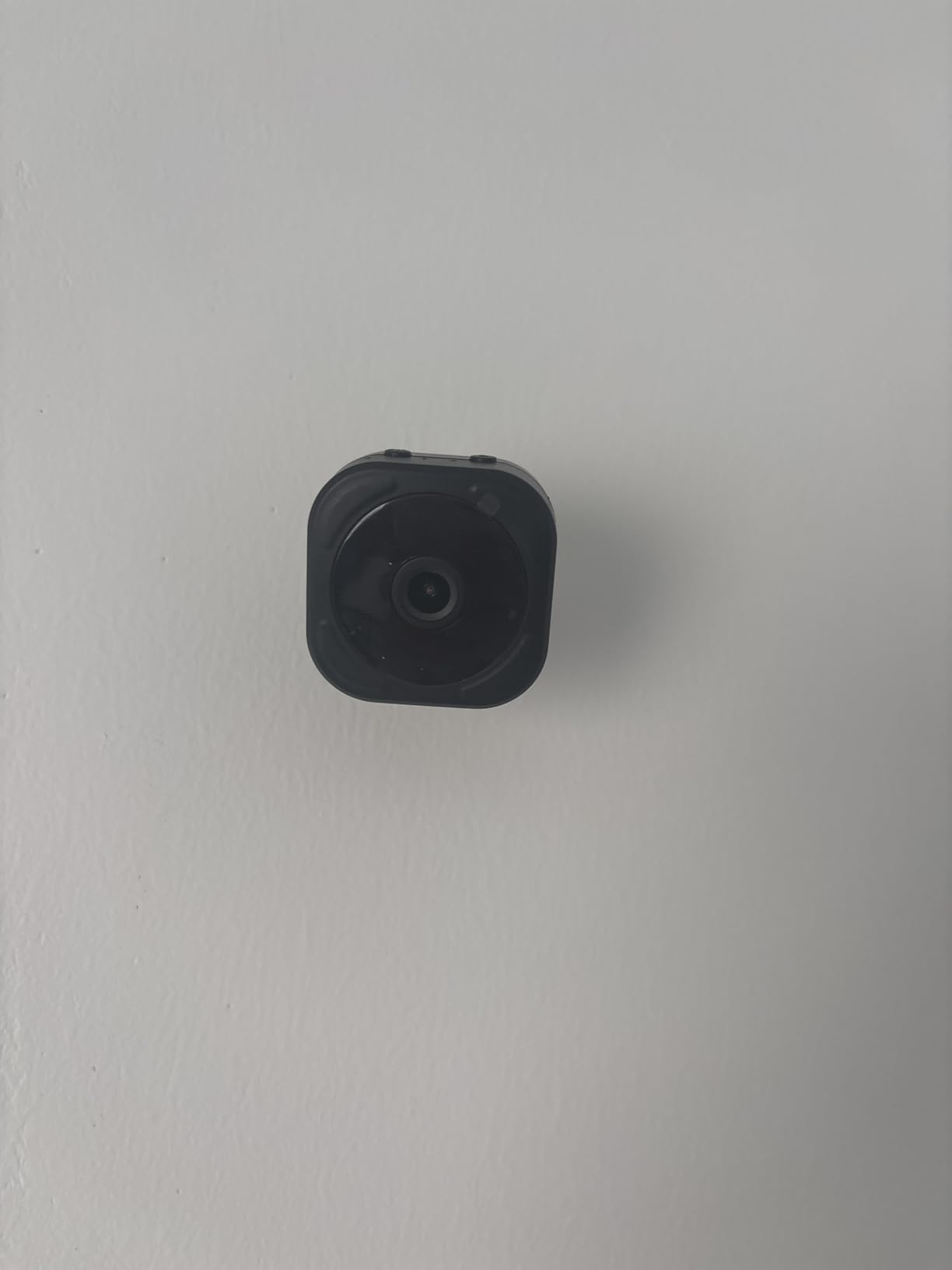AOBOCAM 1080P HD Mini Camera for Indoor Security with App Control Motion Detection & Night Vision Wireless WiFi Rechargeable Pet Camera for Home/Office 24/7 Cycle Save customer photo 1