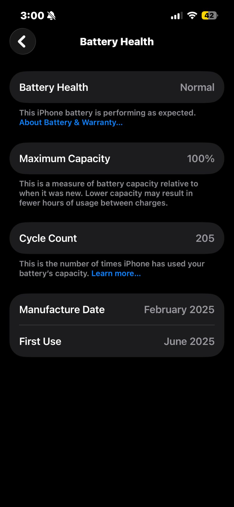Apple iPhone 16e Renewed customer photo 1