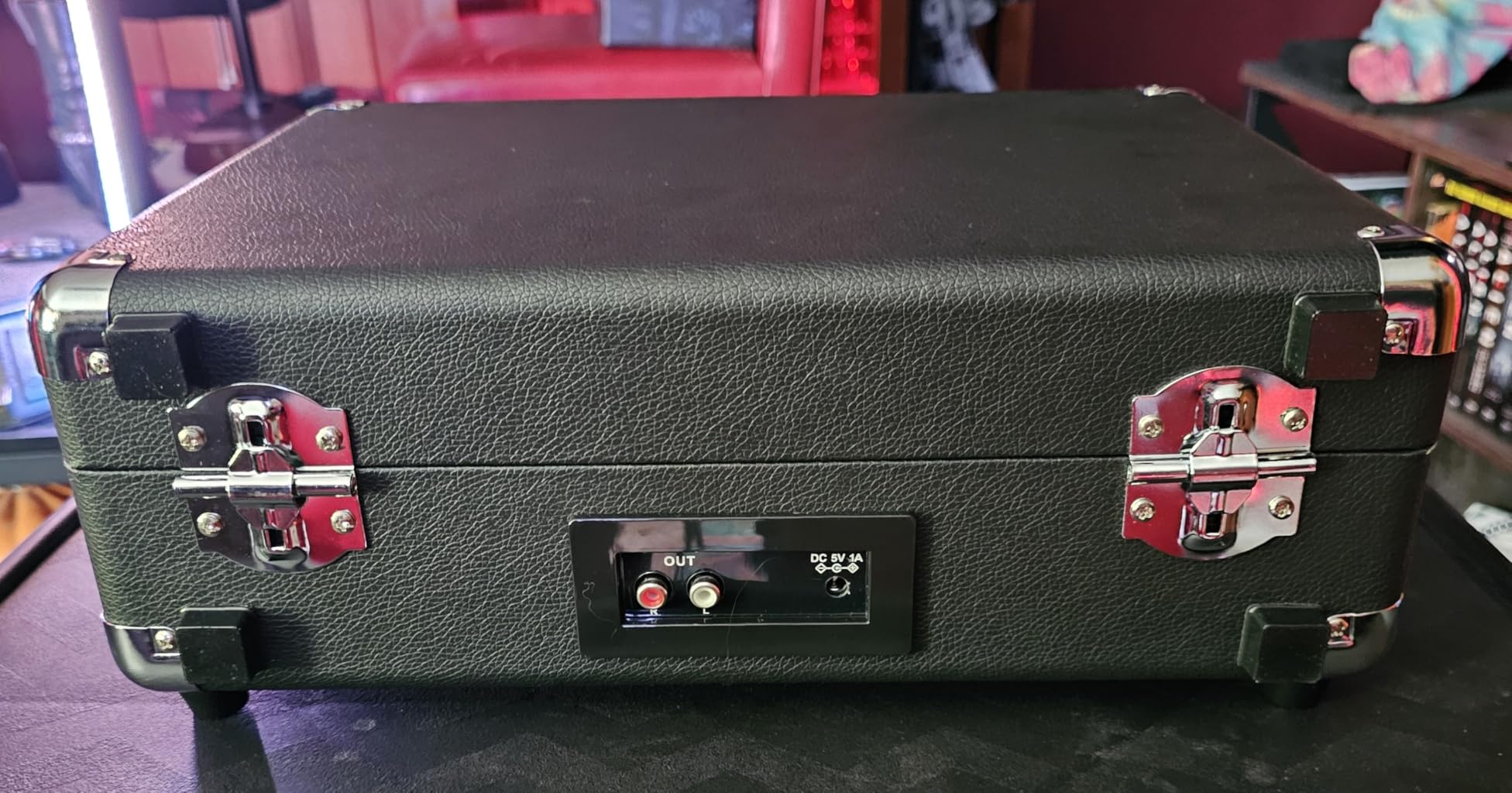 Victrola Journey II (2025 Model) - Bluetooth Suitcase Record Player - Built-in Stereo Speakers with Enhanced Bass, 3-Speed Turntable, Bluetooth Input and Output, RCA & Headphone Outputs (Black) customer photo 2