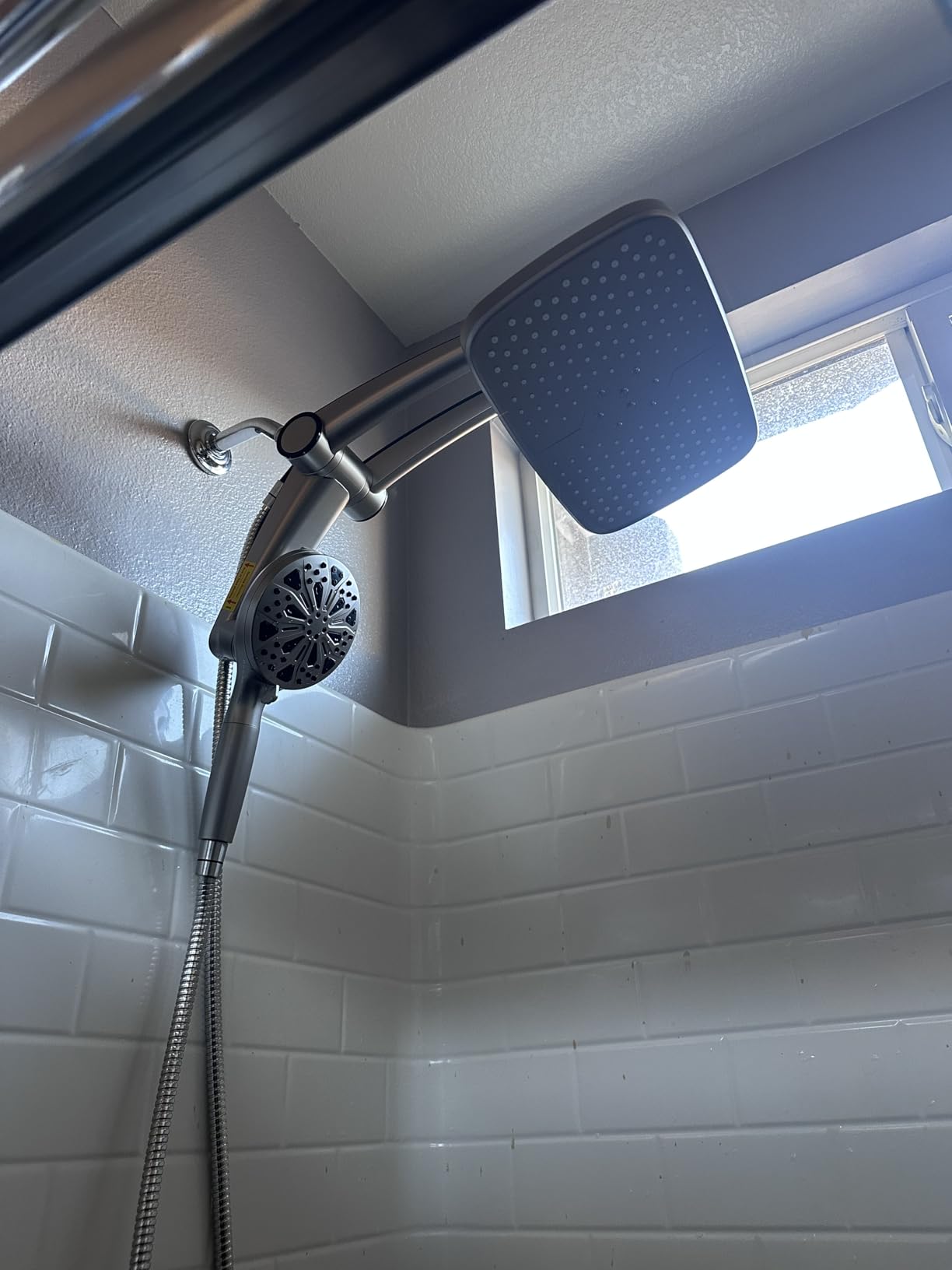 Rain Shower Head with filtered Handheld High Pressure rainfall Shower Heads with Handheld Spray Combo Adjustable one-piece stand daul shower head Built-in Magnetic Docking and Power Jets customer photo 2