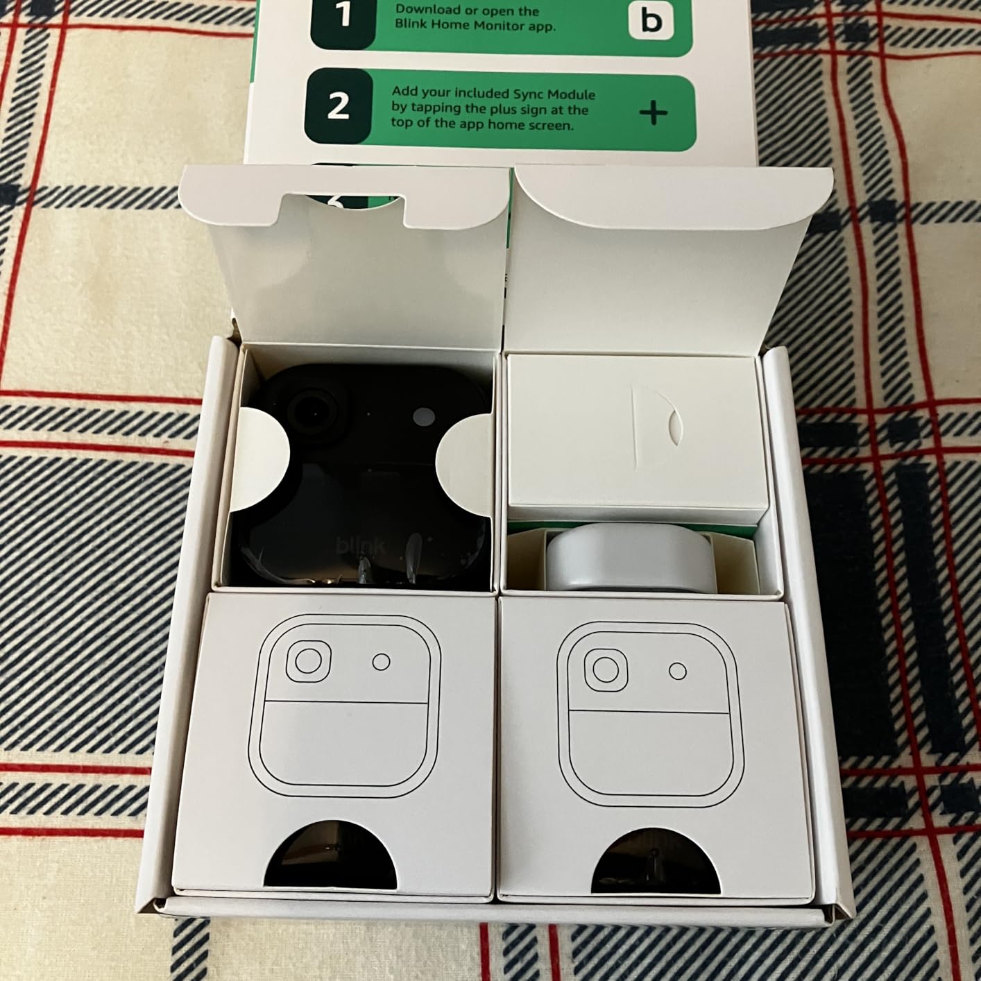 Blink Outdoor 2K+ (newest model) - Wireless smart security camera, 2K video resolution, enhanced audio, two-year battery. Sync Module Core included - 5 camera system (White) customer photo 2