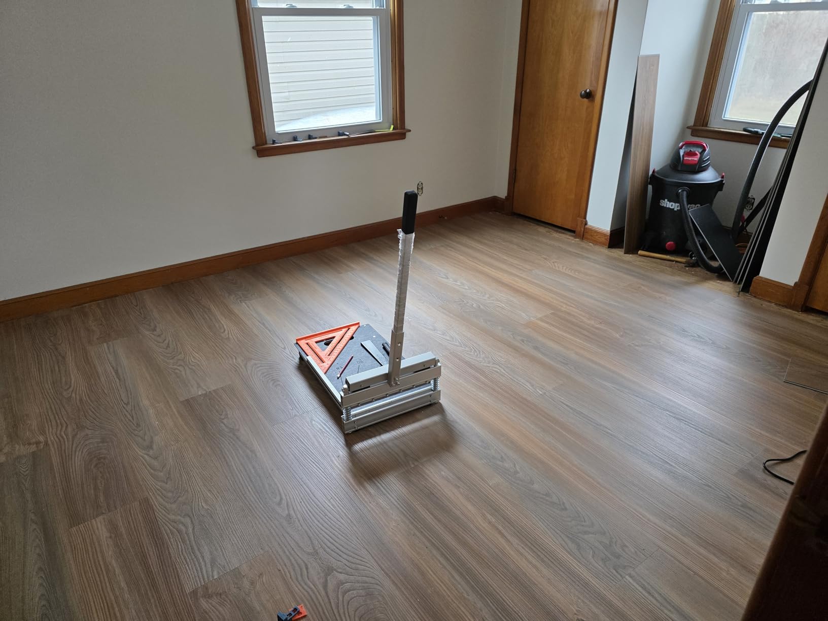 Heavy Duty Laminate/Vinyl Plank Cutter 13