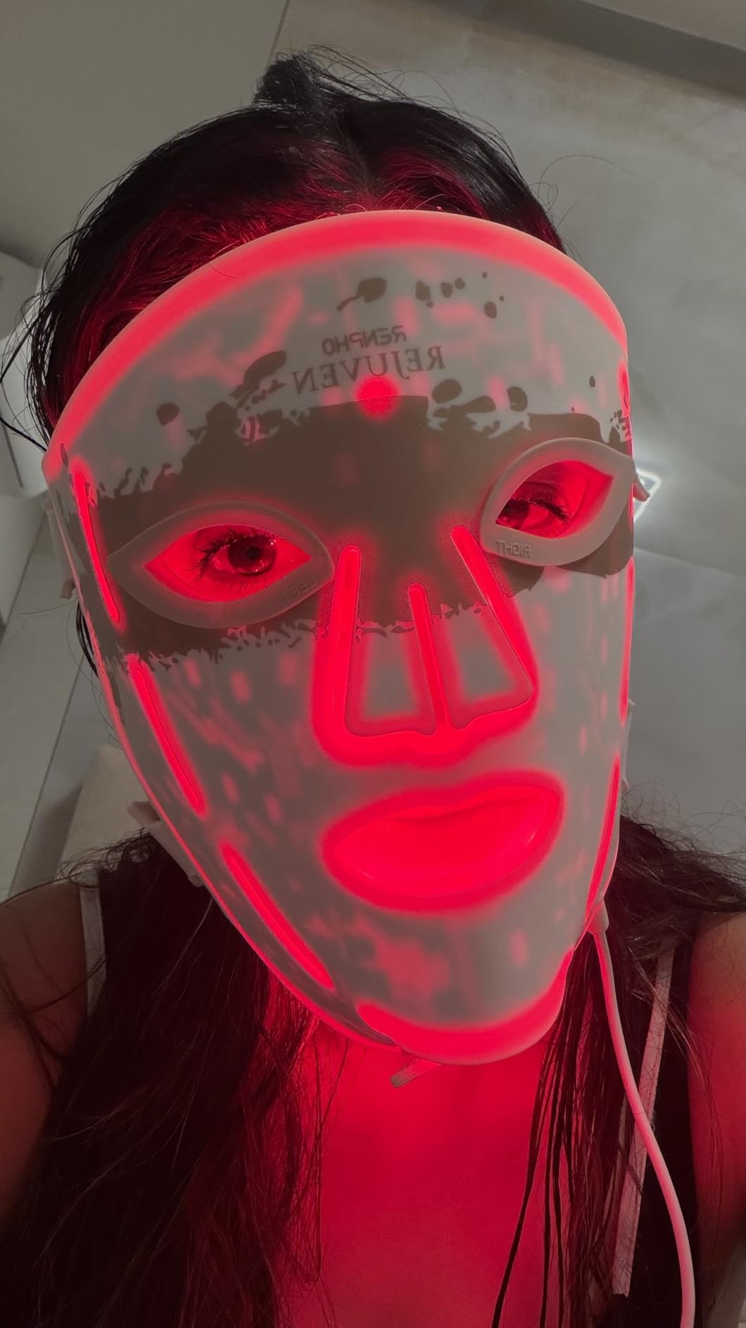 RENPHO 4D Red Light Therapy Mask for Face 2026, 324 LEDs Full Face Coverage & 3 Light Modes, Cordless LED Red Light Therapy Face Mask for Home Use & Travel customer photo 2