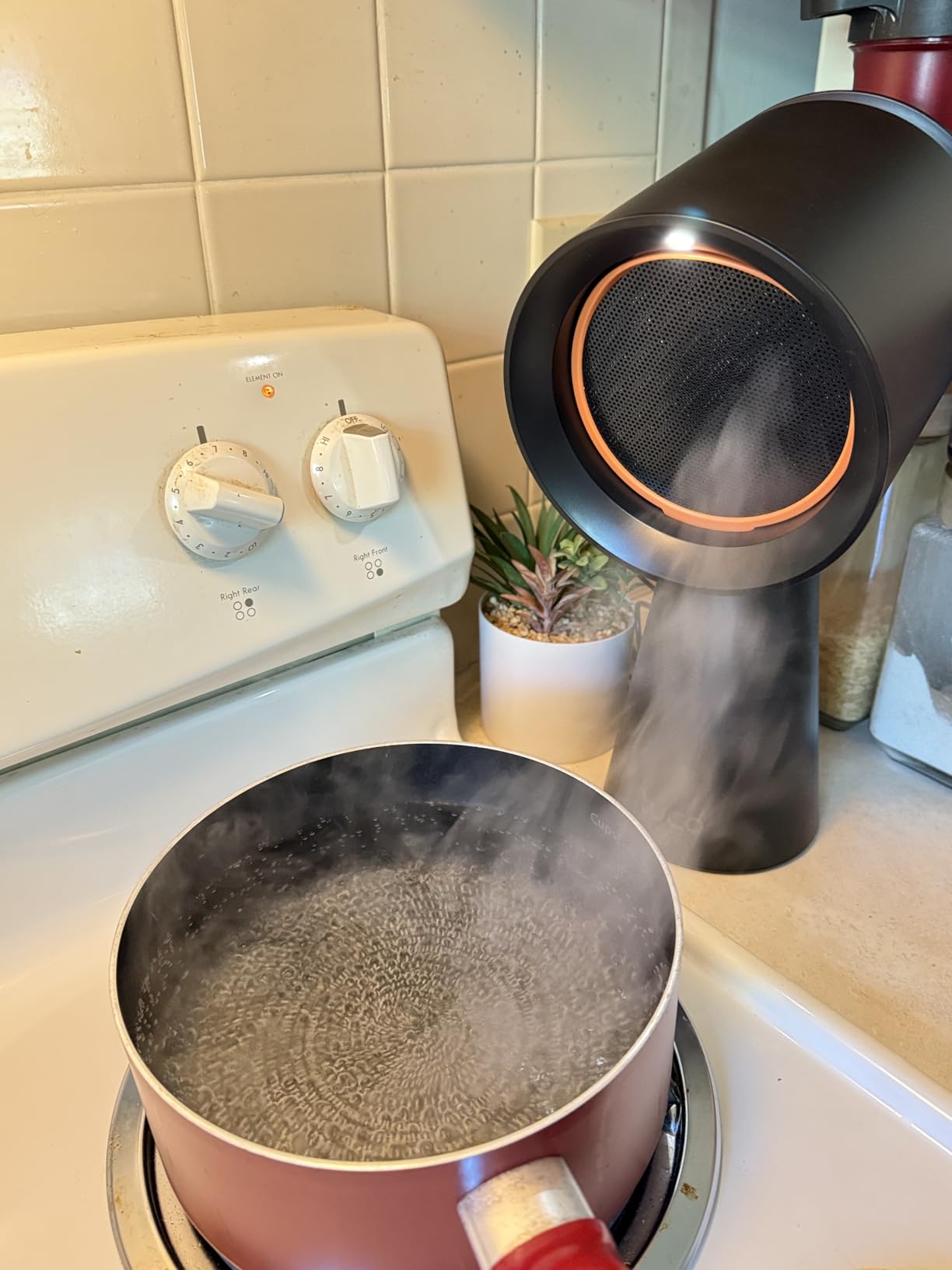 TUCO Portable Range Hood, Countertop Kitchen Exhaust Fan with 3 Speeds, 5-Layer Filter, Powerful Smoke Removal, Low Noise, Oil Cup, Air Purifier for Apartments, Dorms & Indoor BBQ Smokeless - Black customer photo 2