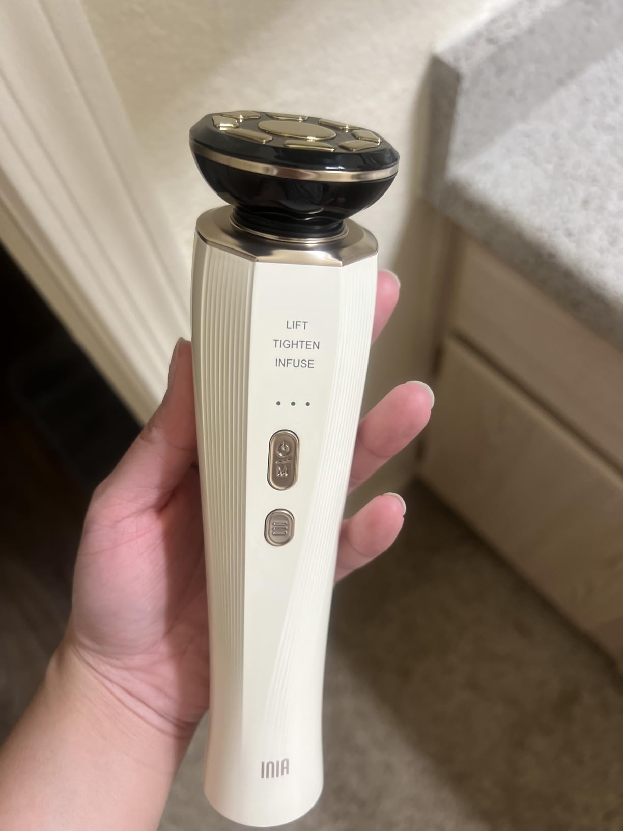 INIA 3-in-1 Red Light Therapy for Face and Neck Beauty Device for Puffiness & Skin Firming Skincare Tool customer photo 1