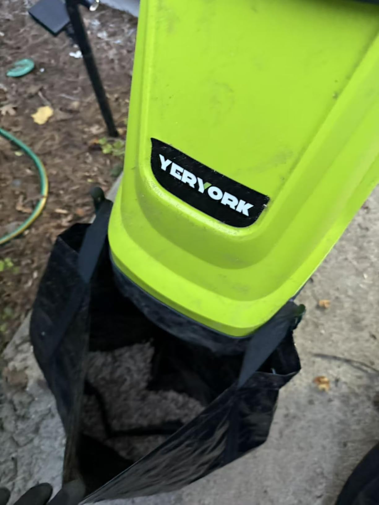 Yeryork Wood Chipper, 15-Amp 1.8