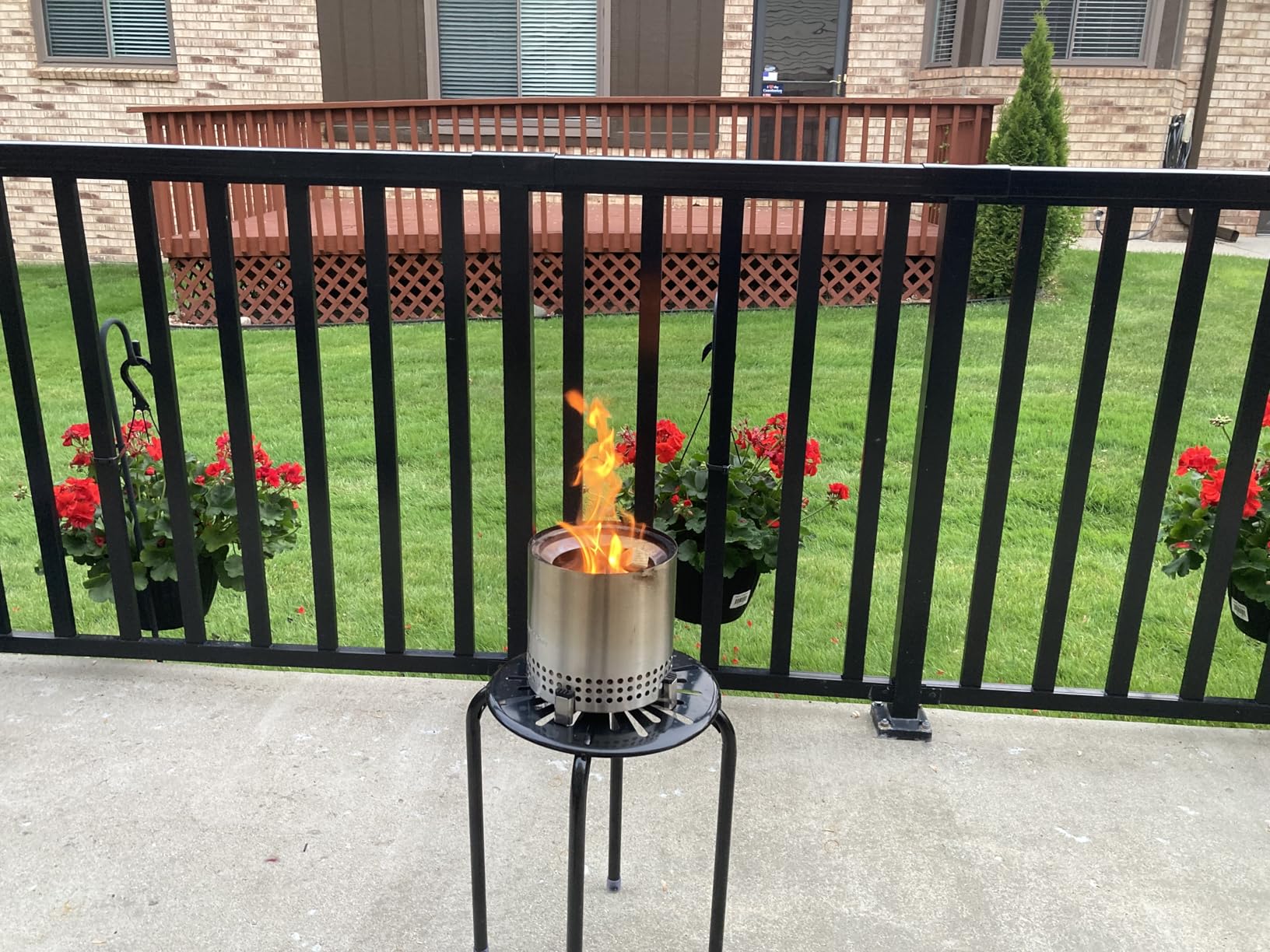 Solo Stove Mesa XL Mulberry Bundle | Tabletop Fire Pit with Stand, Heat Deflector, Accessory Pack & 1lb Wood Pellets | Portable Smokeless Outdoor Firepit for Patio, Camping & Backyard customer photo 1
