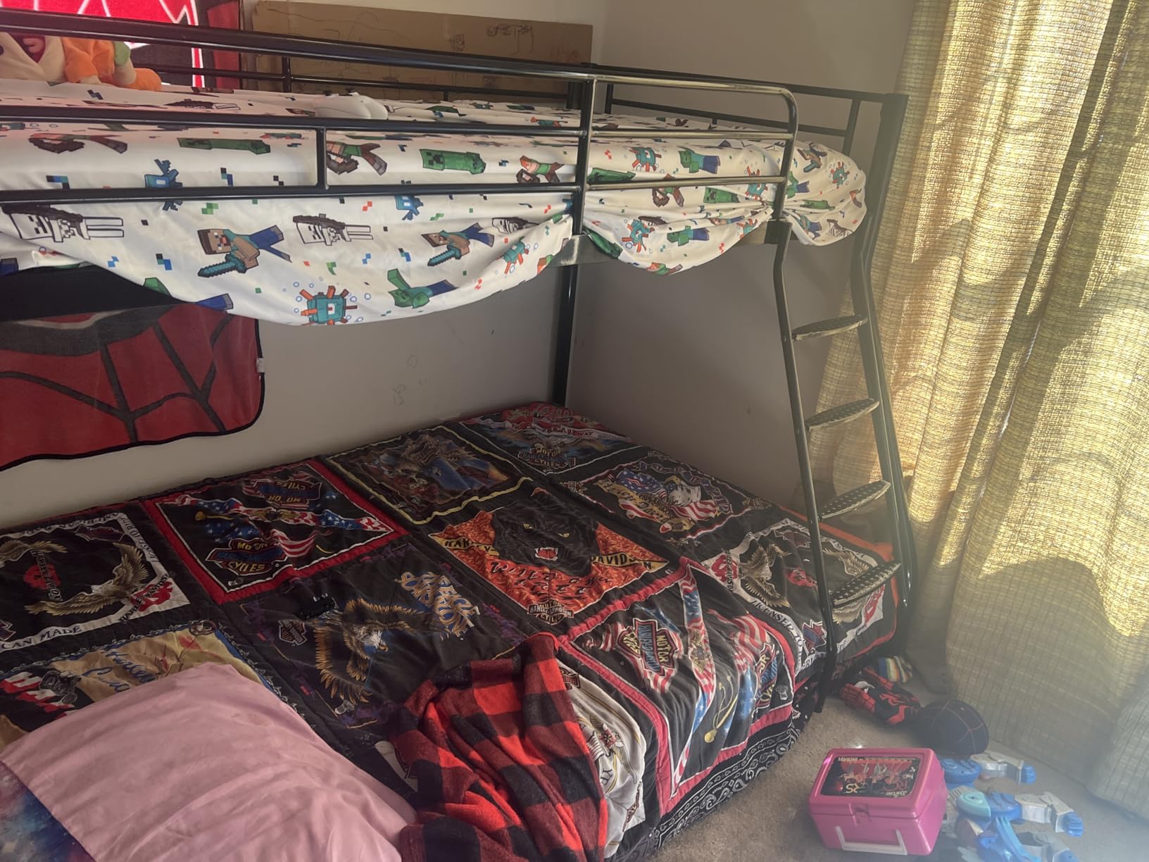 eroSoei Metal Bunk Bed, Full Over Full Bunk Beds with Removable Wide Ladder and Full-Length Guardrails, Low Bunk Bed Frame with Mute Design for Undisturbed Sleep for Adults, Kids and Young Teens customer photo 1