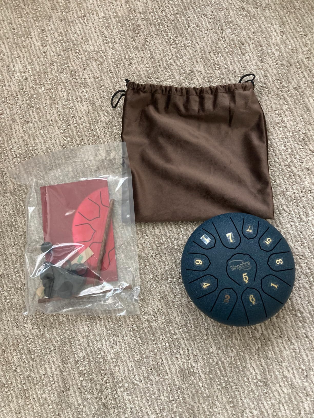 SINGOFIRE New Upgrade Advanced Handpan Drum, Ember Steel Handpan, 10-Notes with Bag, 22-Inch 440Hz D Minor Kurd, Telescopic Drum Stand, Iridescent-Gold customer photo 1
