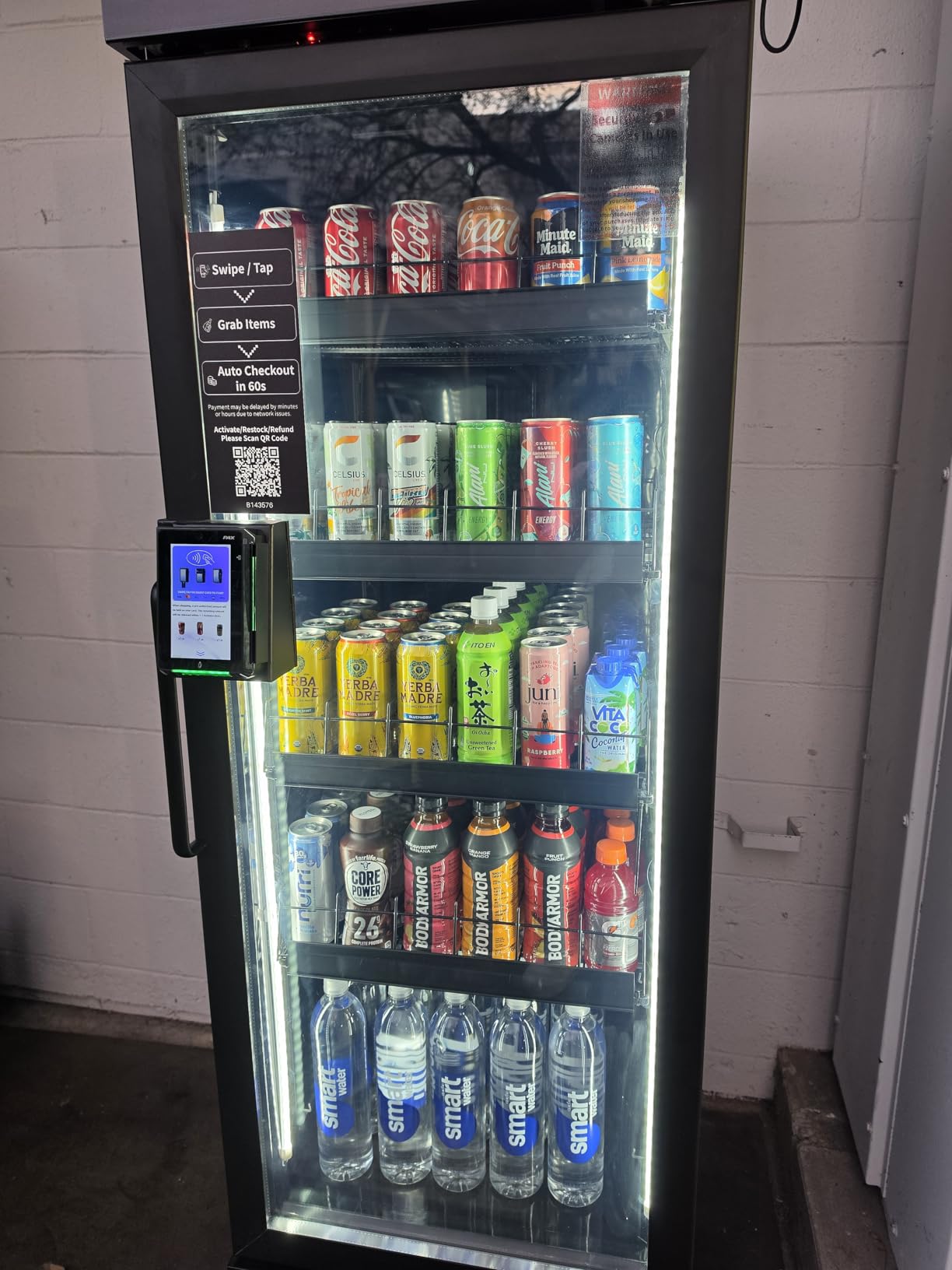 HAHA Smart AI Vending Machine with Card Reader, Combo Snack & Drink Machine, 6-Layer 252 Cans Capacity Refrigerated AI Visual Recognition & App Management US360CT (Black, AI mini) customer photo 2