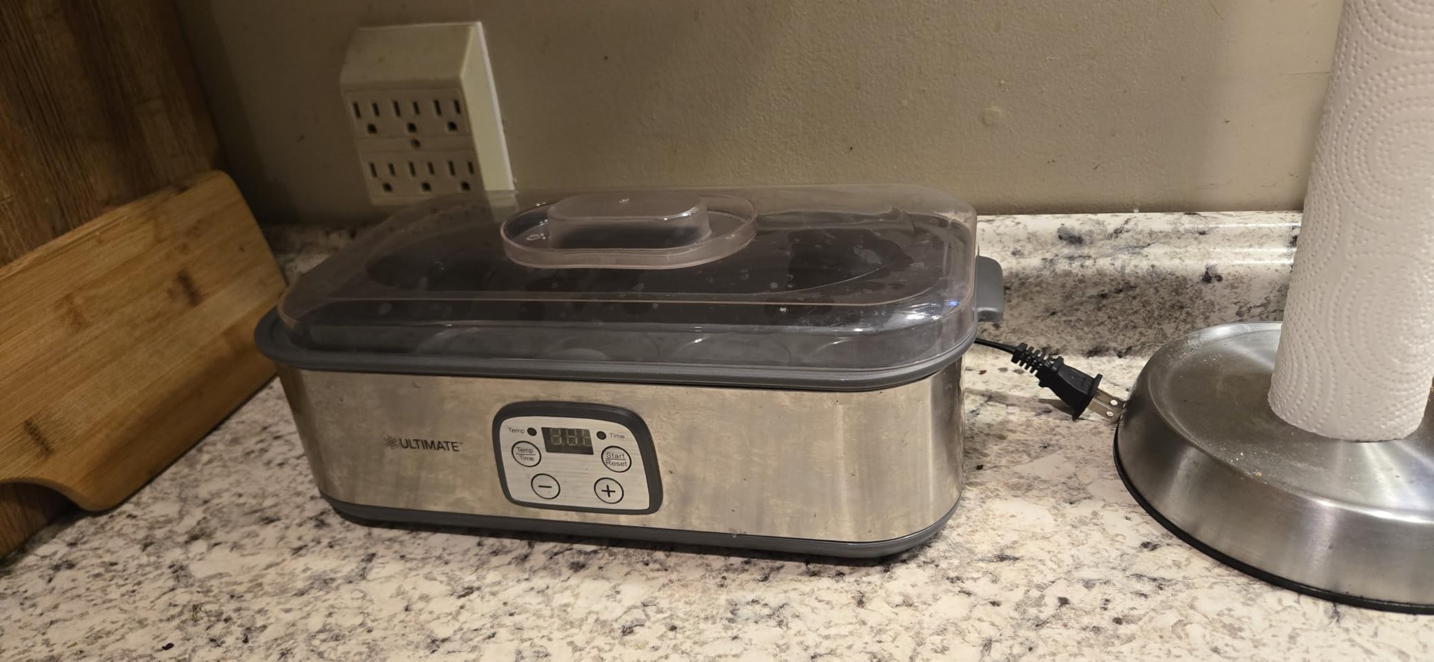 Ultimate Probiotic Yogurt Maker - Easy-to-Make Greek Yogurt with Trillions of Live Probiotics - Adjustable & Accurate Temperature & Time Control - UNLIMITED LIFETIME WARRANTY (with 2 Large Containers) customer photo 2