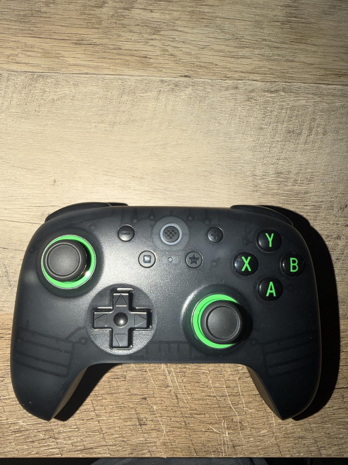 8BitDo Ultimate 2C Wireless Controller for Windows PC and Android, with 1000 Hz Polling Rate, Hall Effect Joysticks and Triggers, and Remappable L4/R4 Bumpers (Transparent Black) customer photo 1