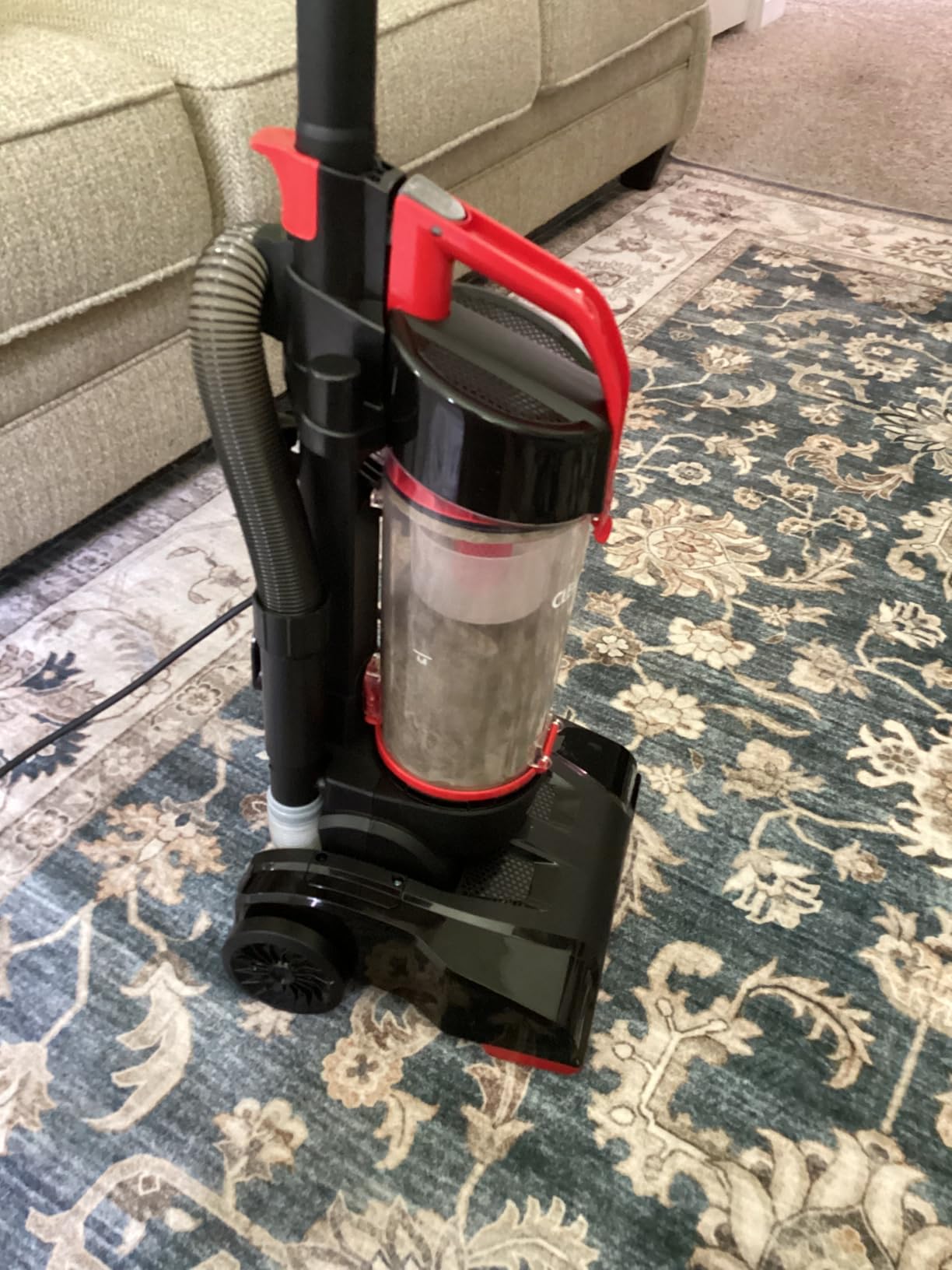 Bissell CleanView Upright Vacuum with Pet Hair Brush Roll, Powerful Suction, Pet Hair Tools, Large Dirt Container, 4438 customer photo 1