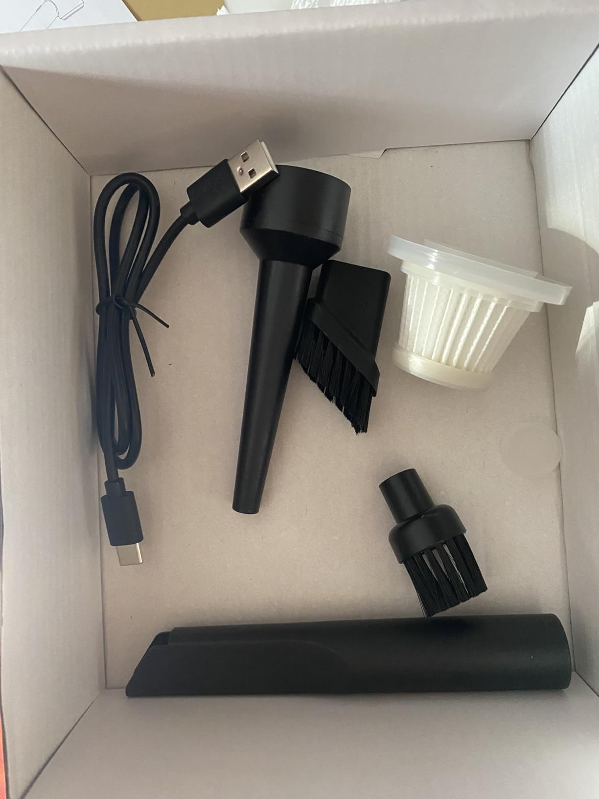 KMM Handheld Car Vacuum Cleaner, 10000PA Vacuum Cleaner & Air Duster, 120W High Power Vacuum Portable Cordless, Hand Held Vacuum Rechargeable with Multi-Nozzles & LED Light for Home, Car, Office customer photo 2