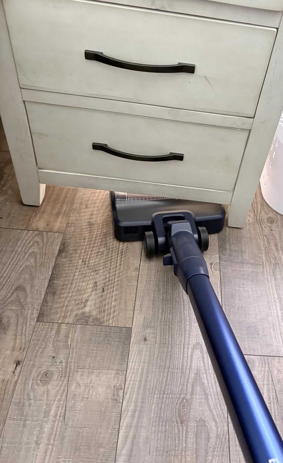 Bissell PowerClean DualBrush 280W Self-Standing Cordless Vacuum, DualBrush & AutoAdapt Tech, Self-Cleaning Brush Roll, Strong Suction, Removeable Battery, Upholstery Tool & Bright Headlights, 4196K customer photo 1