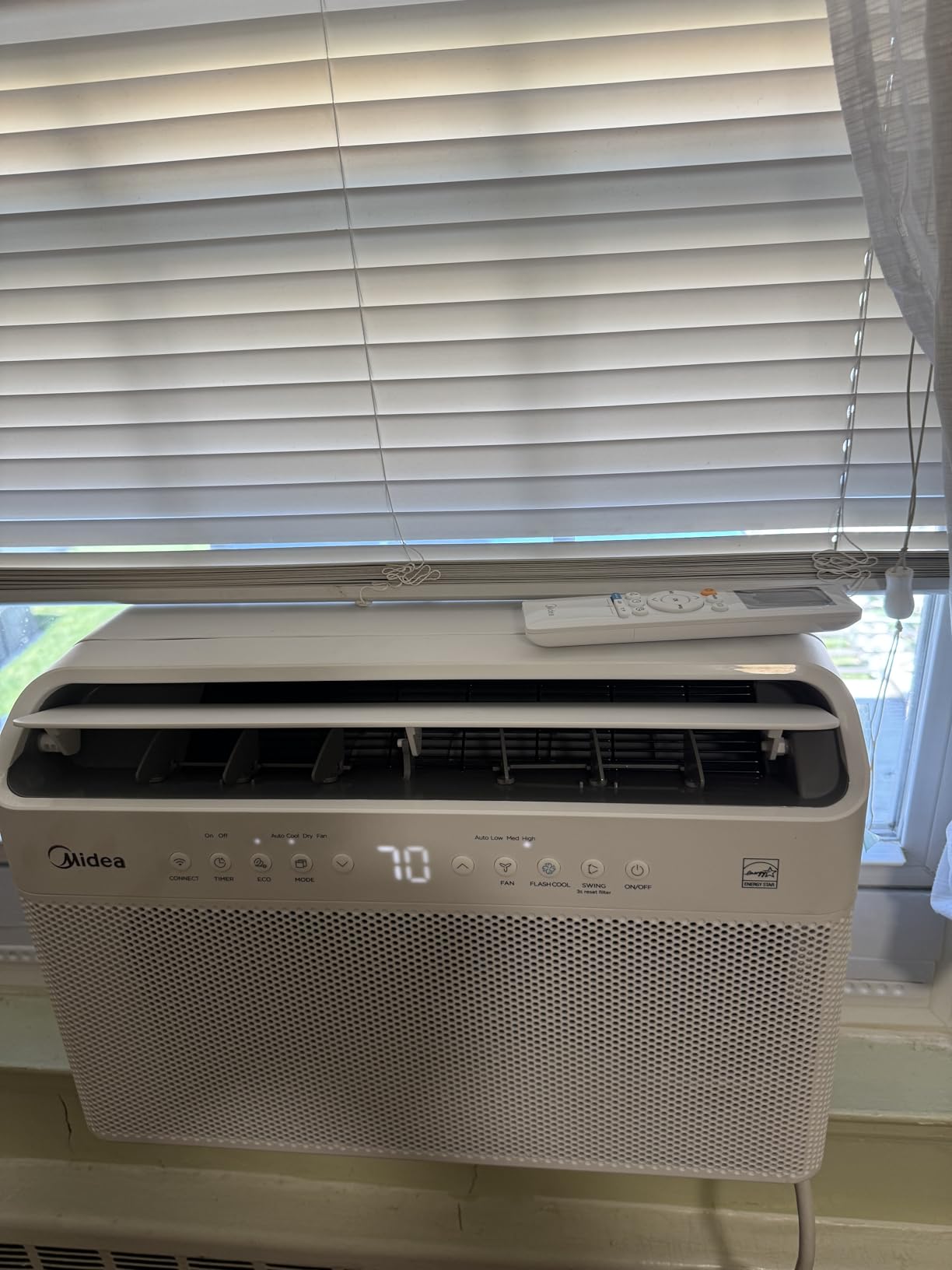12,000 BTU U Shaped Smart Inverter Window Air Conditioner - Cools 550 Sq Ft, Ultra Quiet with Open Window Operation - Alexa/Google Assistant Compatible, 37% Energy Savings, Remote (2026 Edition) customer photo 1